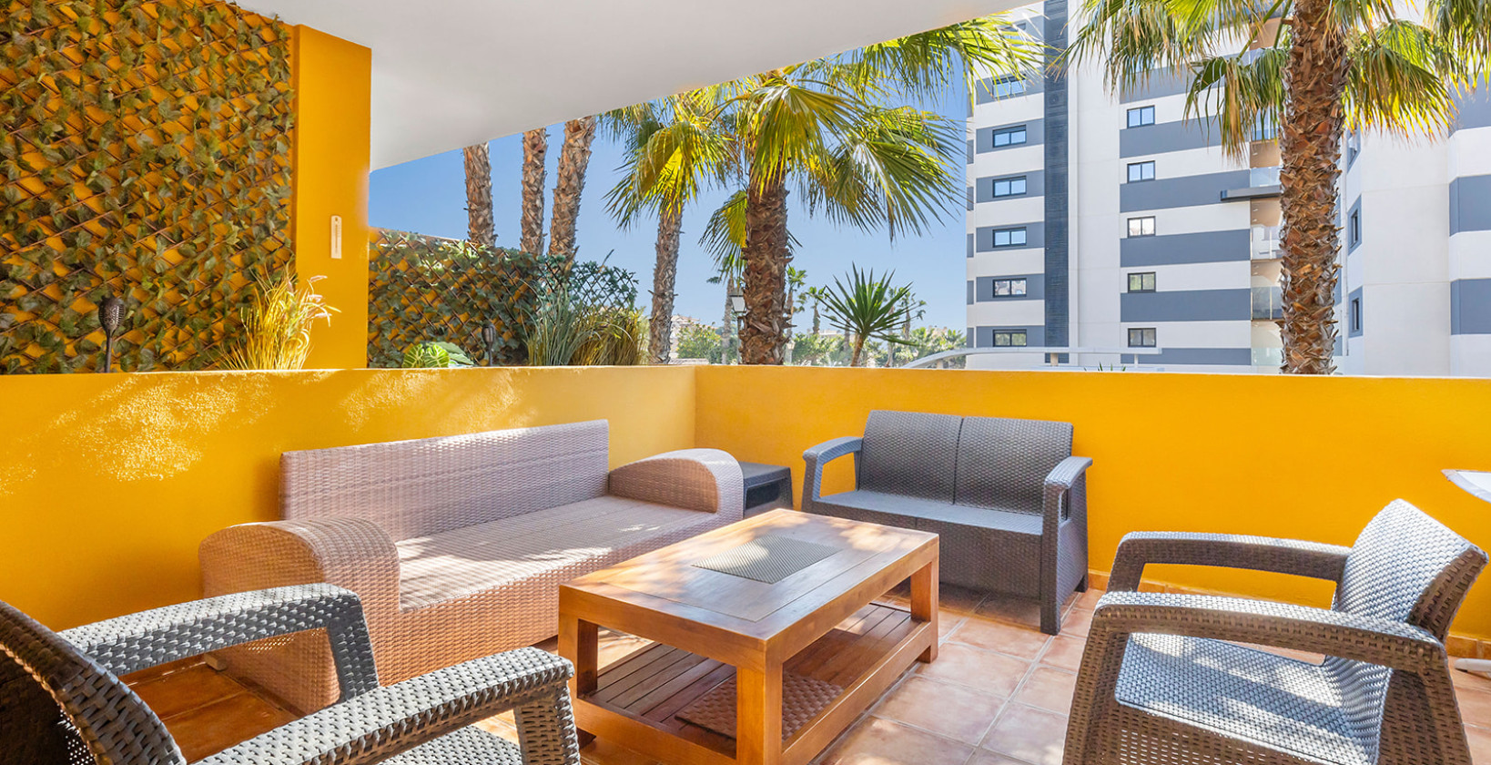 Återförsäljning - Lägenhet / lägenhet - Torrevieja - Punta Prima