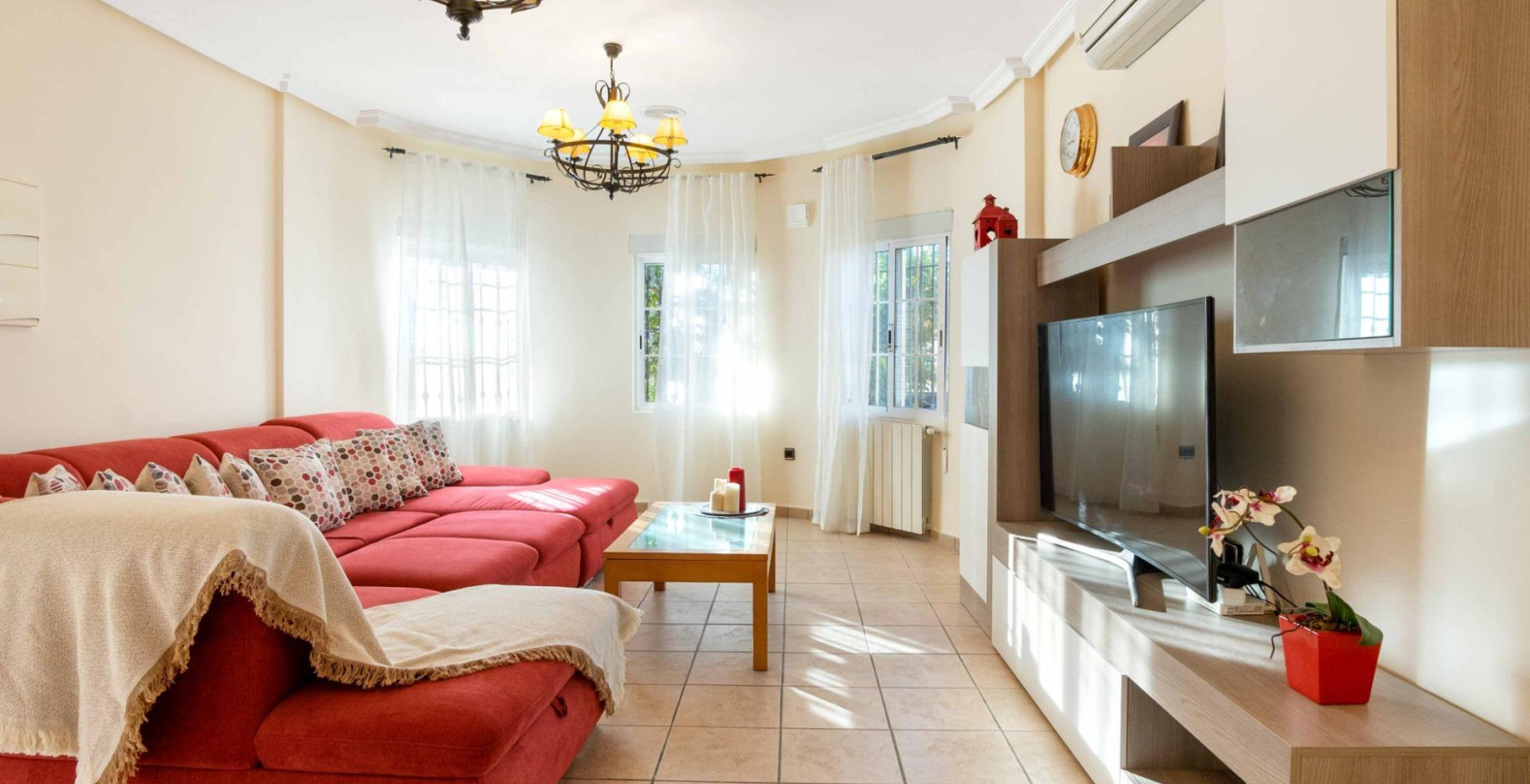 Återförsäljning - Villa - Orihuela Costa - Los Almendros-La Florida