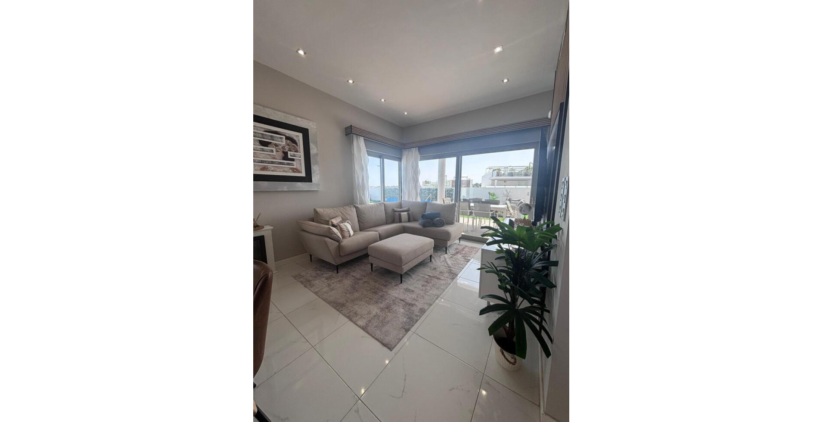 Resale - Villa - Villamartín - PAU 8