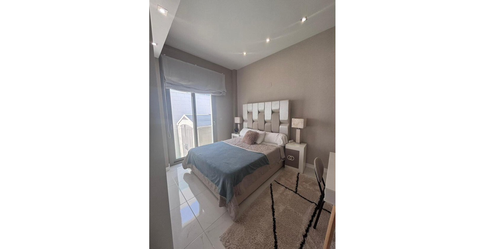 Resale - Villa - Villamartín - PAU 8