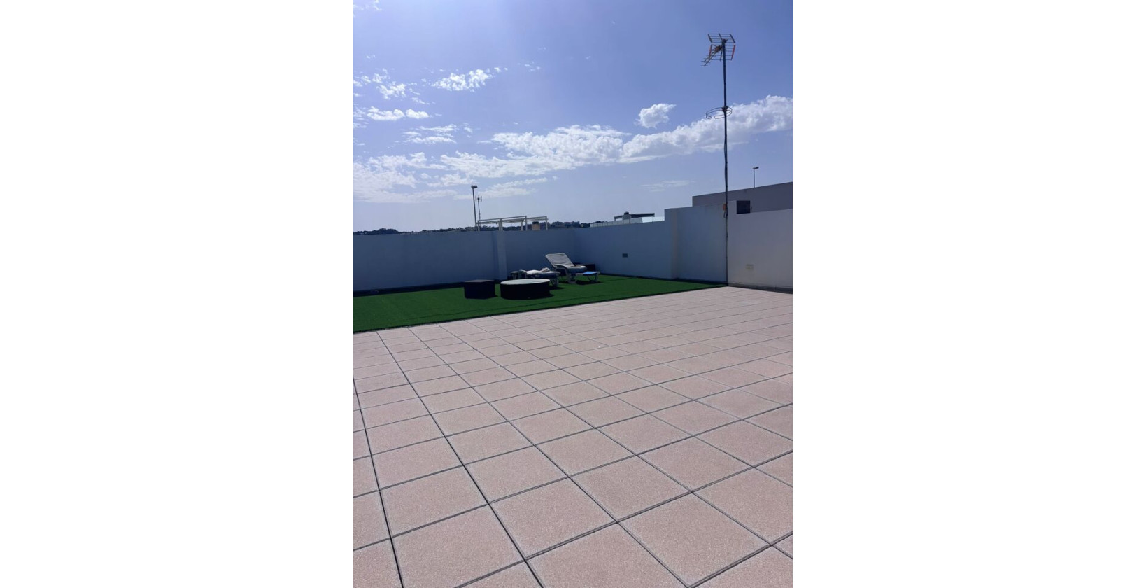 Resale - Villa - Villamartín - PAU 8