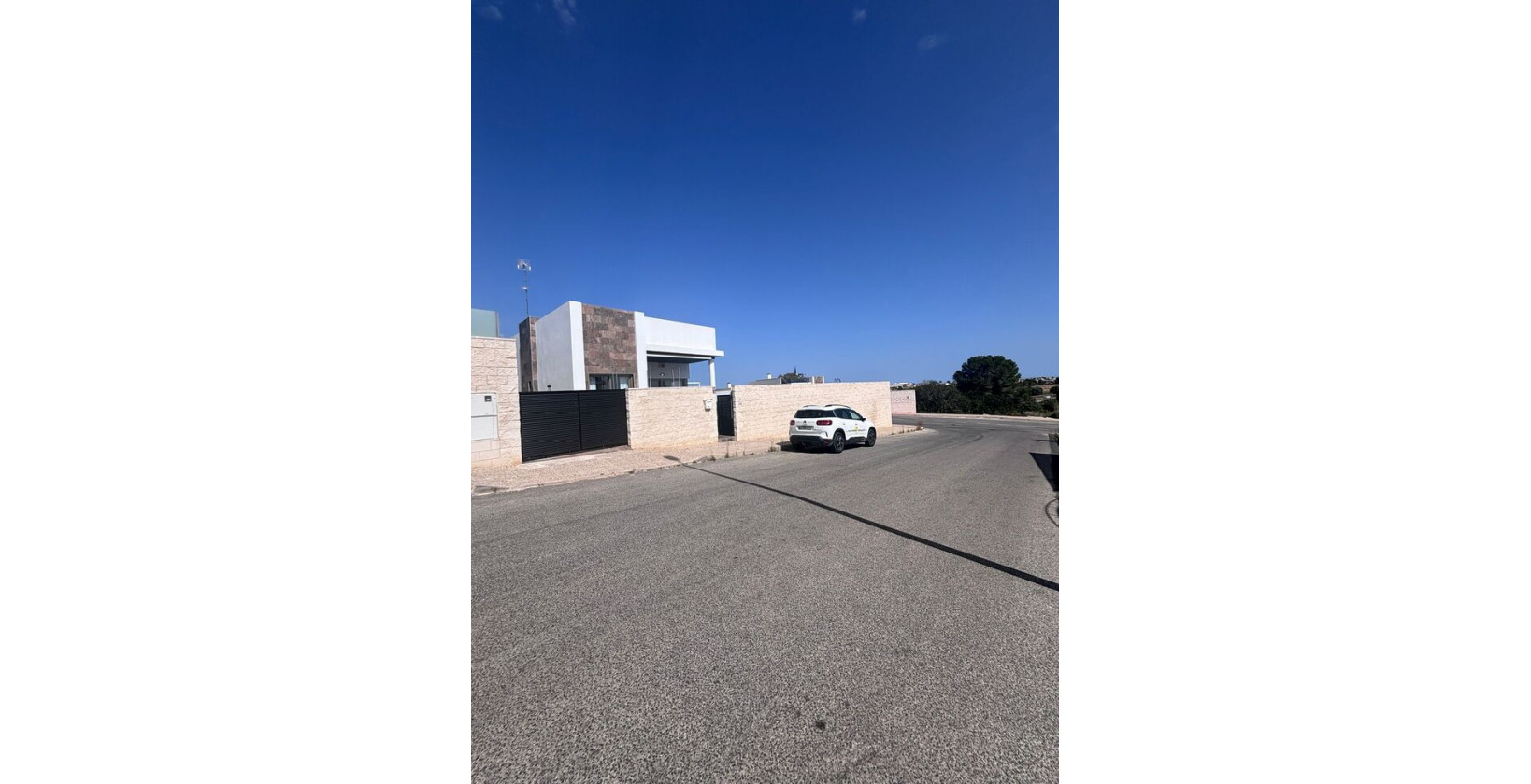 Resale - Villa - Villamartín - PAU 8