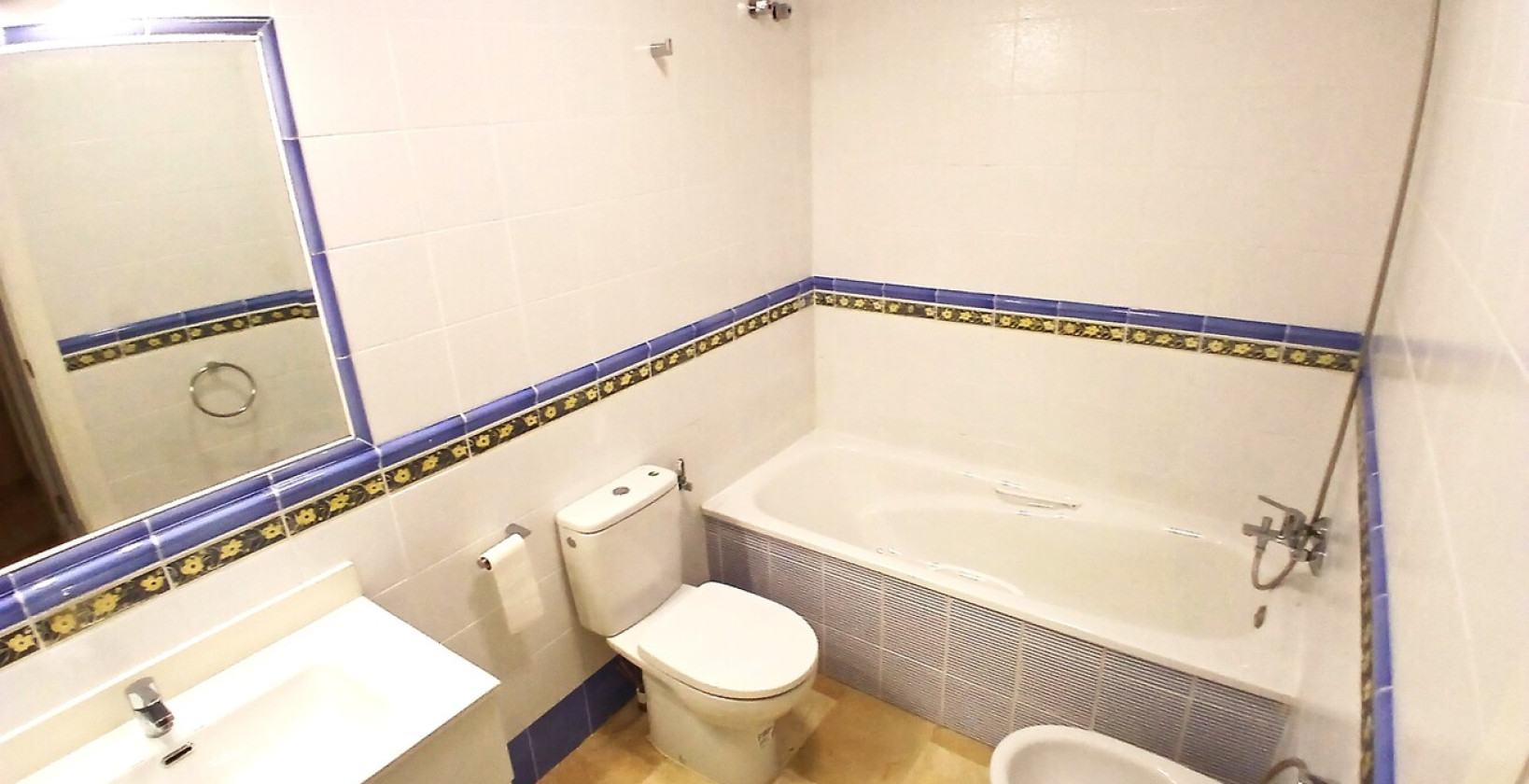 Resale - Apartment / flat - Villamartín - La Rioja V