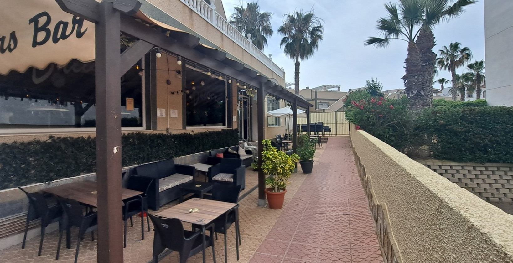 Resale - Commercial - Villamartín - Orihuela Costa