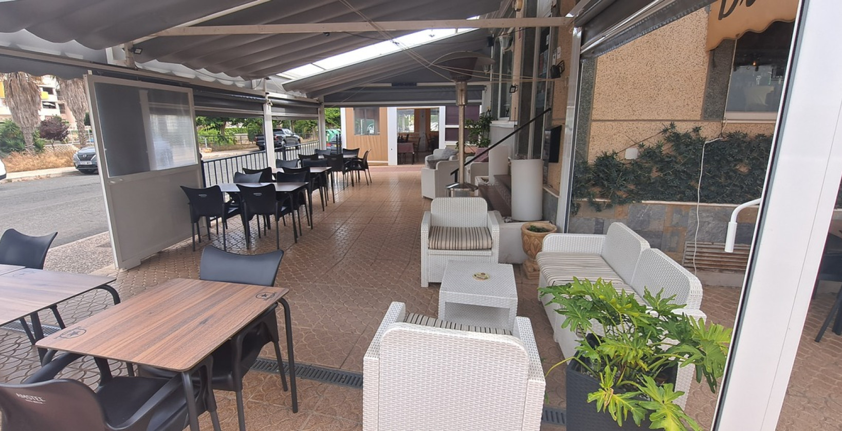 Resale - Commercial - Villamartín - Orihuela Costa