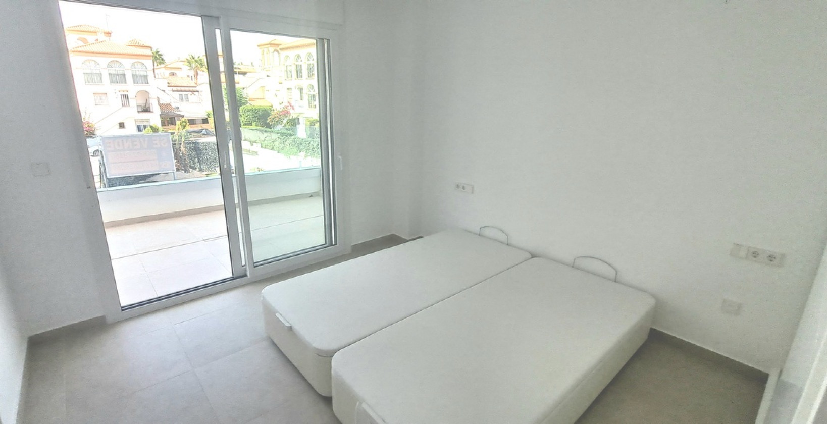 Resale - Apartment / flat - Playa Flamenca - Costa Blanca