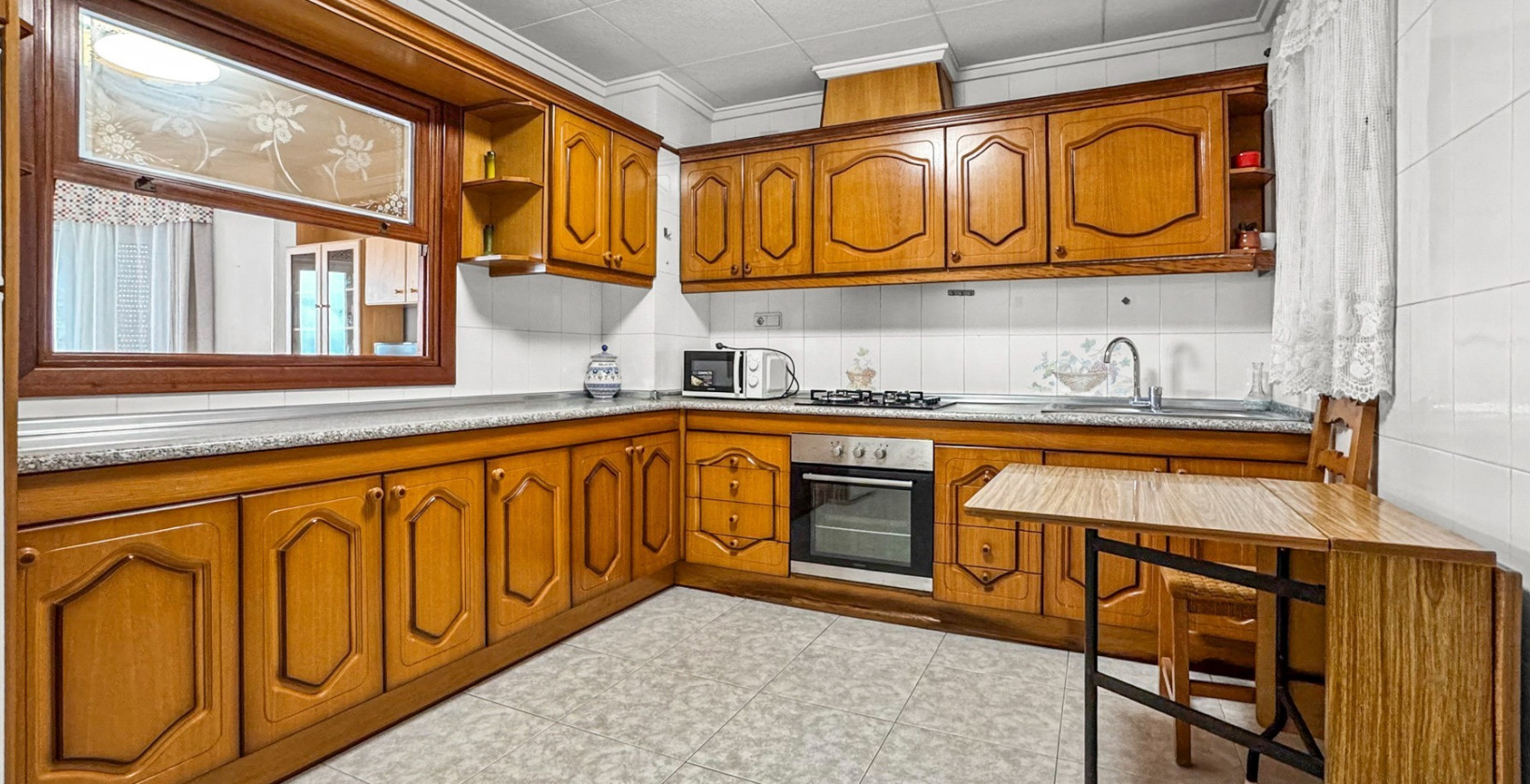 Resale - Apartment / flat - Torrevieja - Playa de los Locos