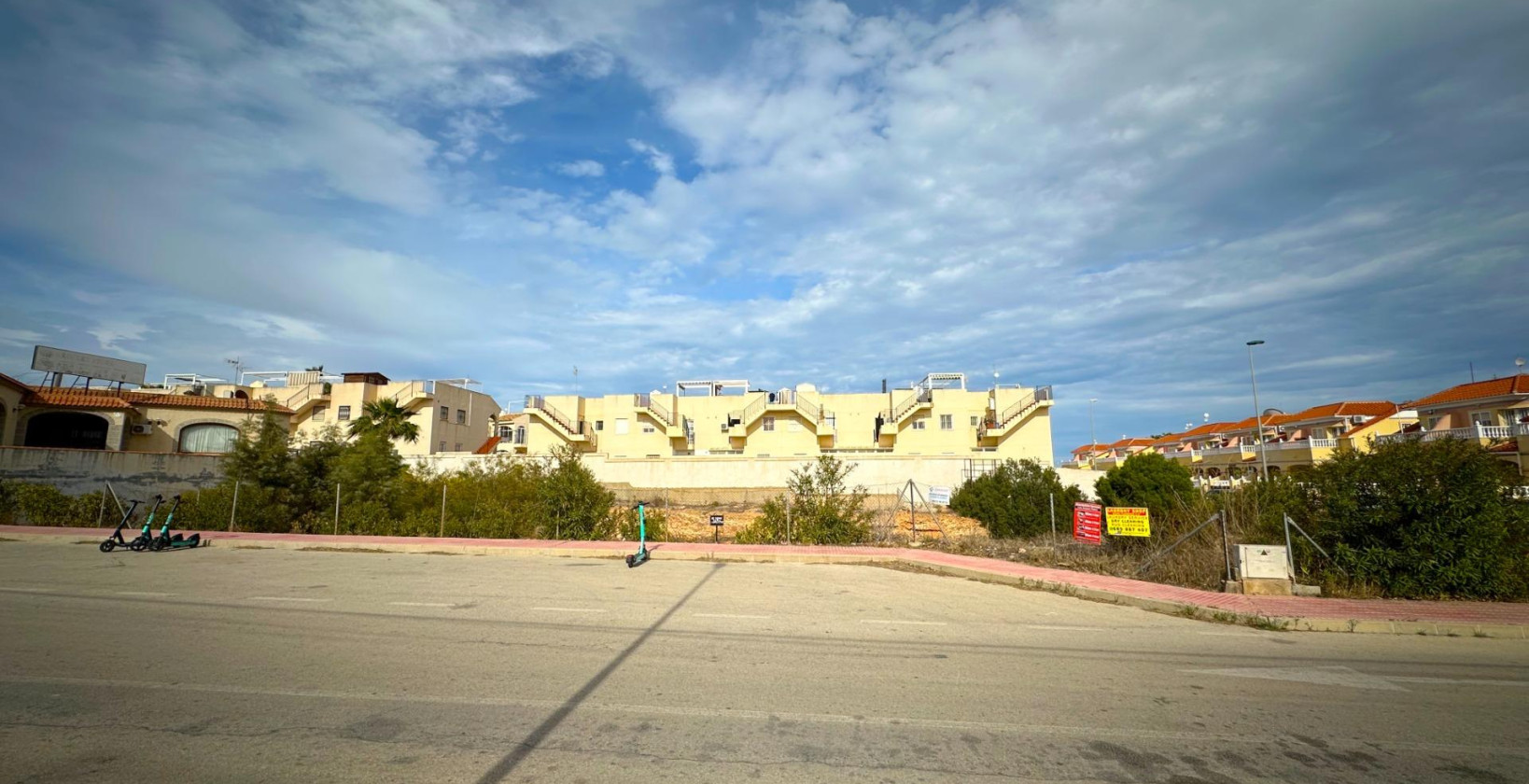 Resale - Plot / Land - Orihuela Costa - La Florida