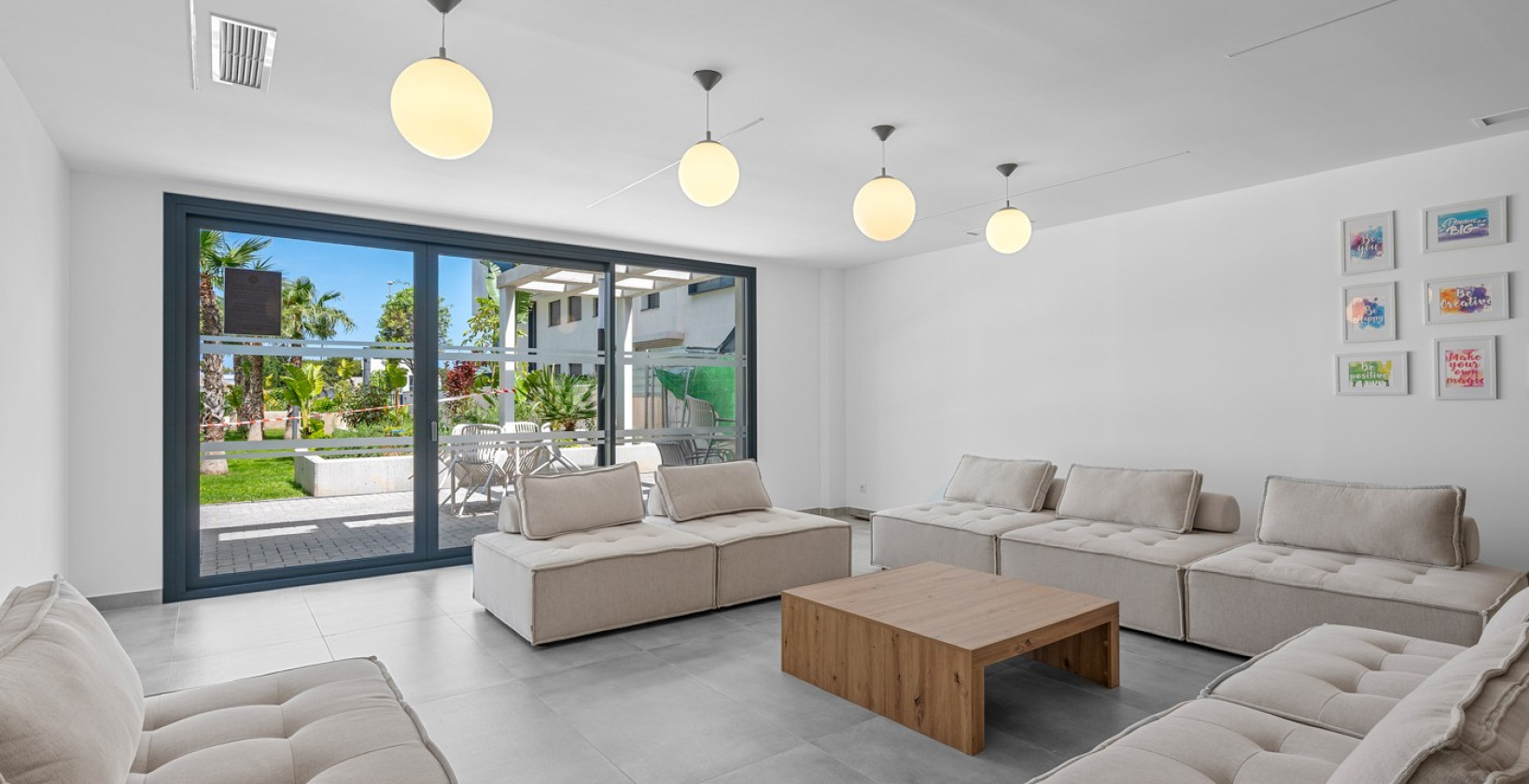 Resale - Apartments - Dehesa de Campoamor