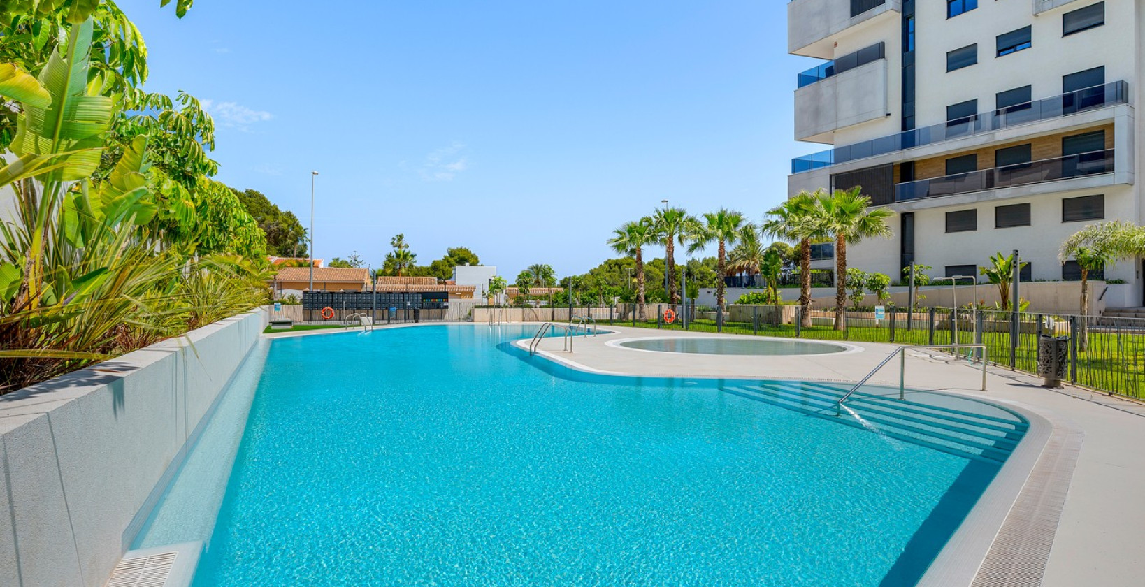 Resale - Apartments - Dehesa de Campoamor