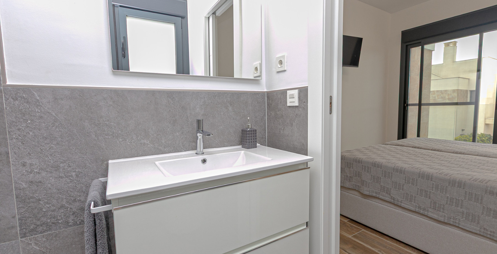 Resale - Villa - Los Montesinos