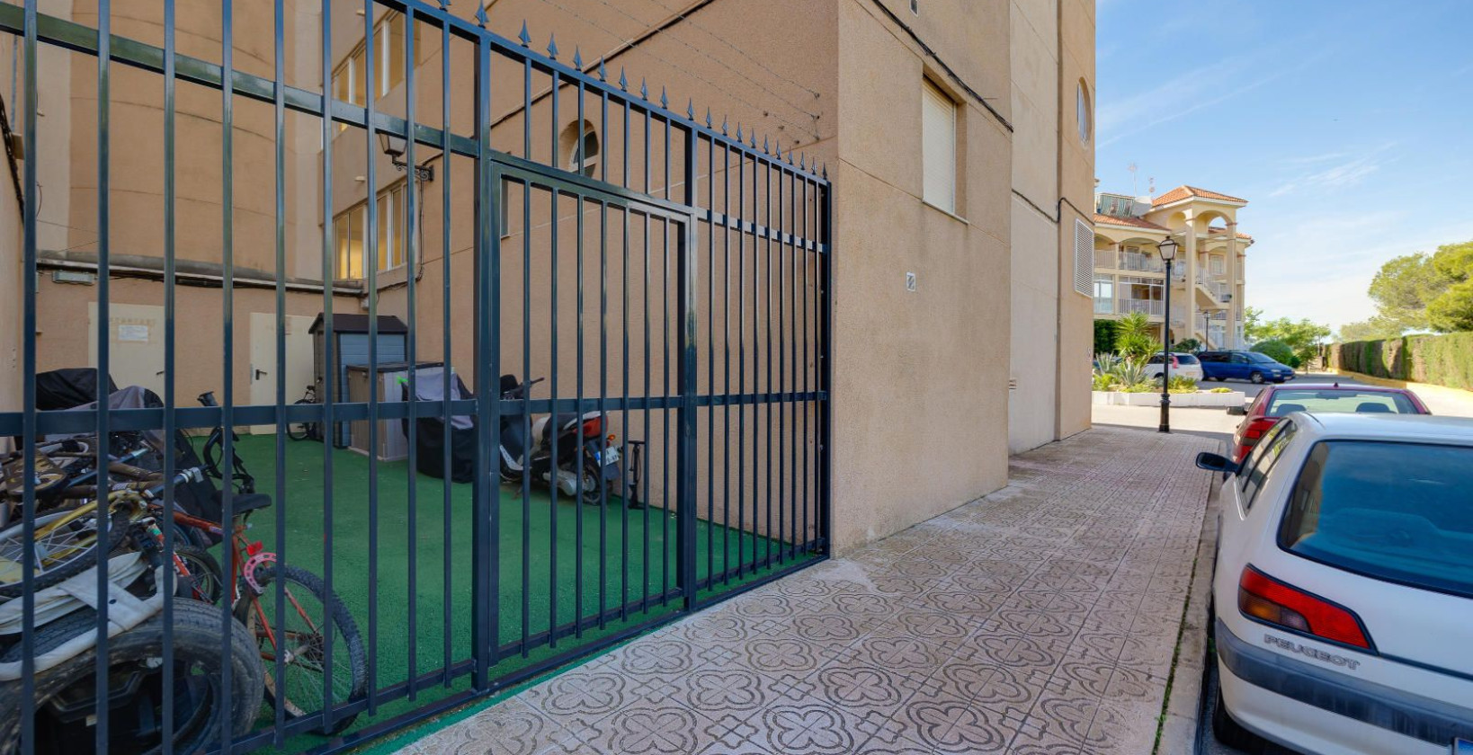 Resale - Apartment / flat - Torrevieja - San Luis