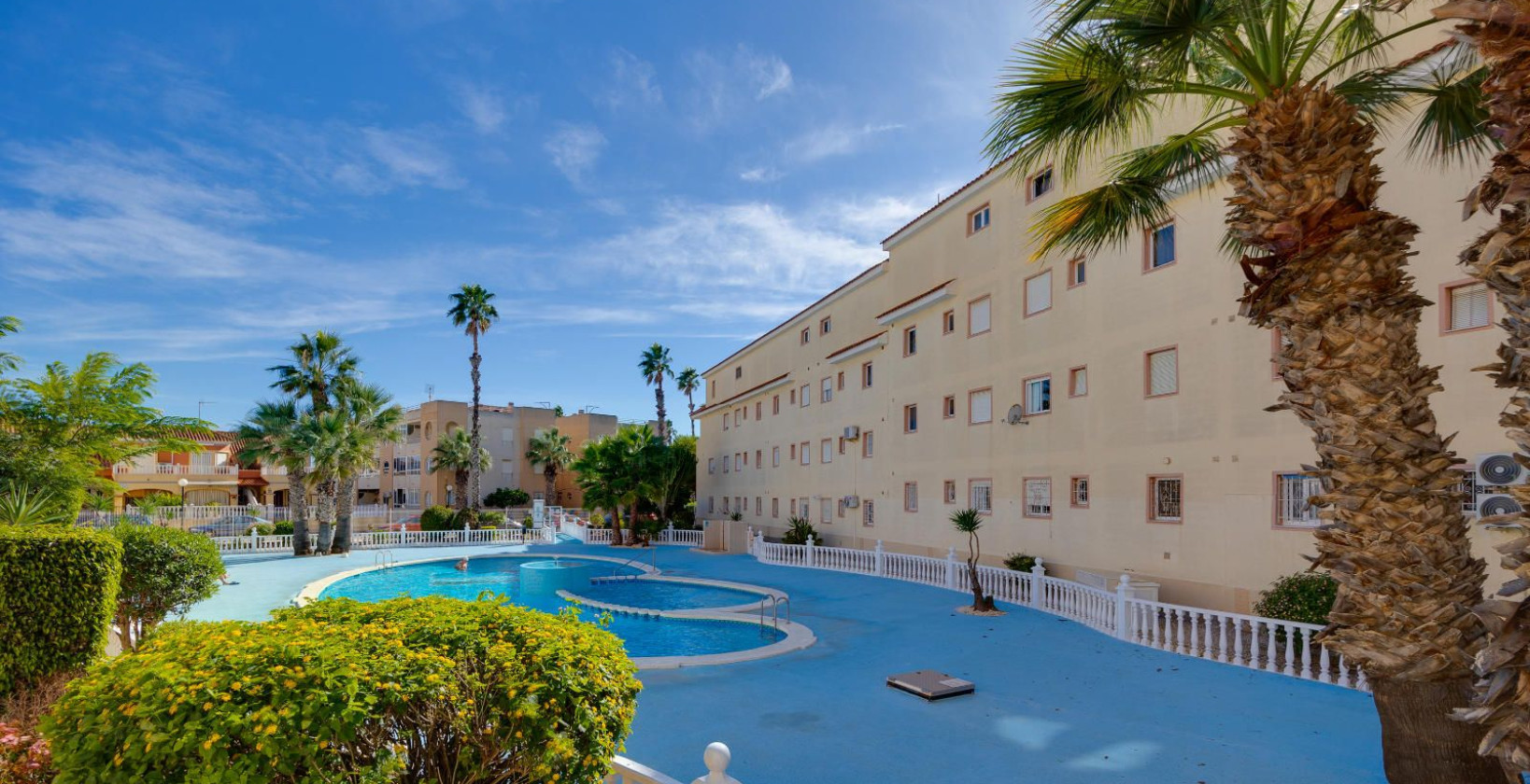 Resale - Apartment / flat - Torrevieja - San Luis
