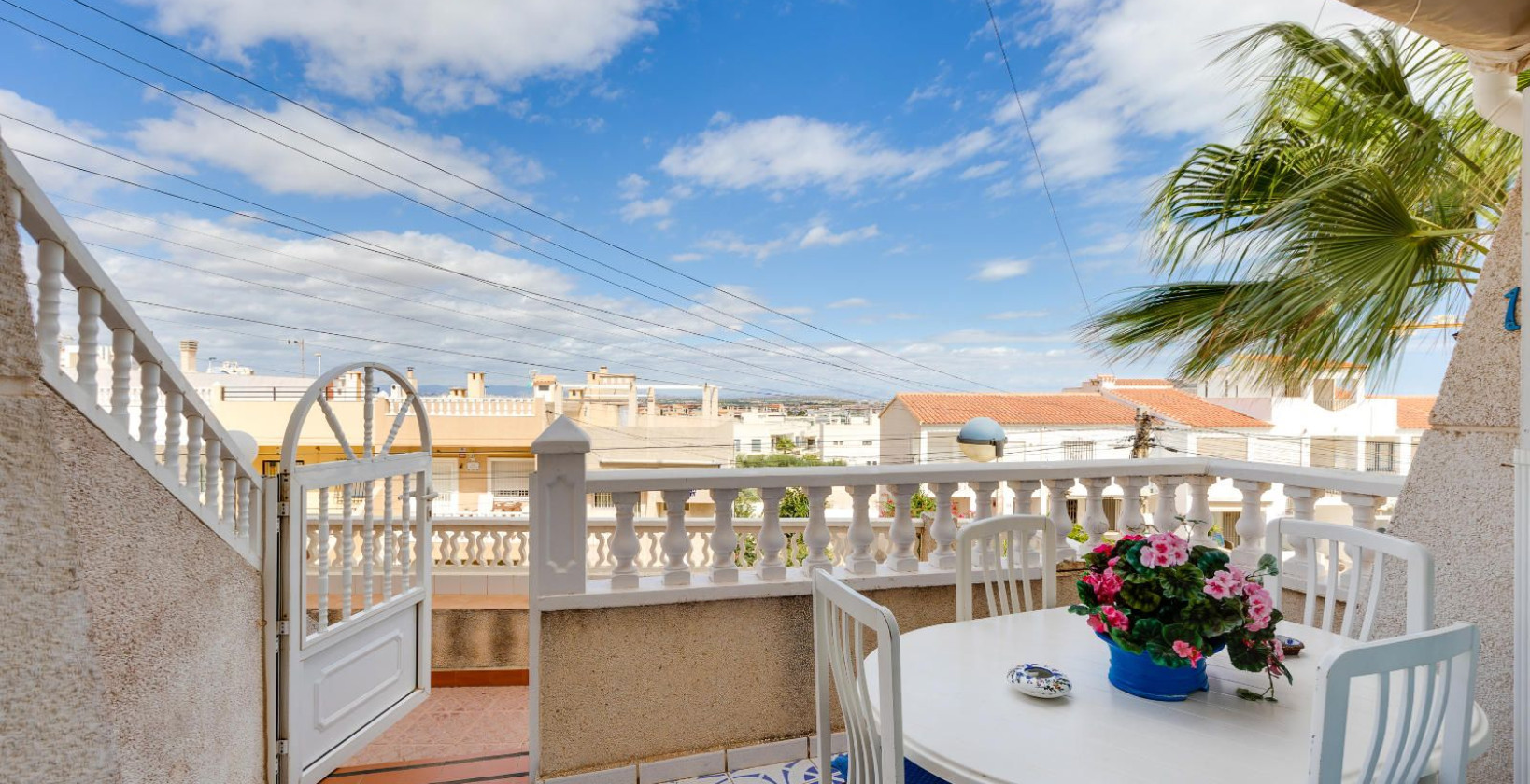 Resale - Apartment / flat - Torrevieja - La Mata