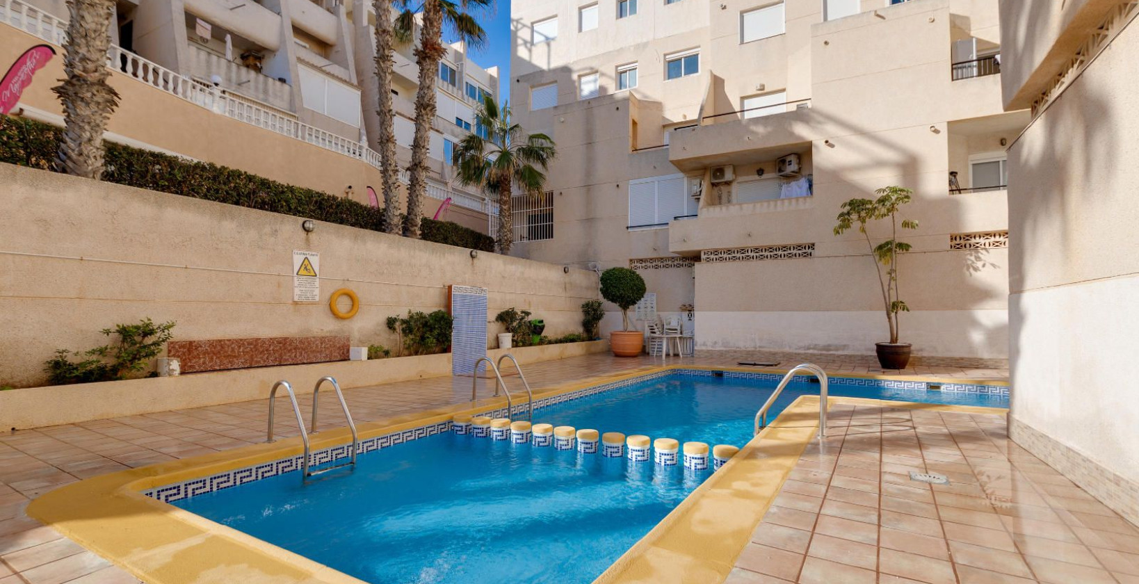 Resale - Apartment / flat - Torrevieja - La Mata
