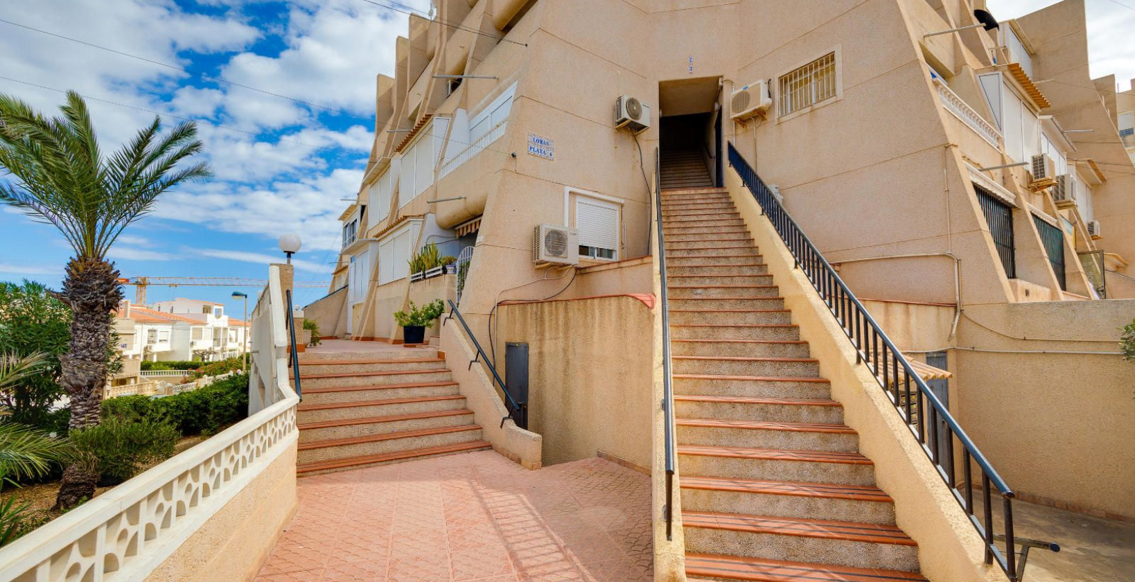 Resale - Apartment / flat - Torrevieja - La Mata