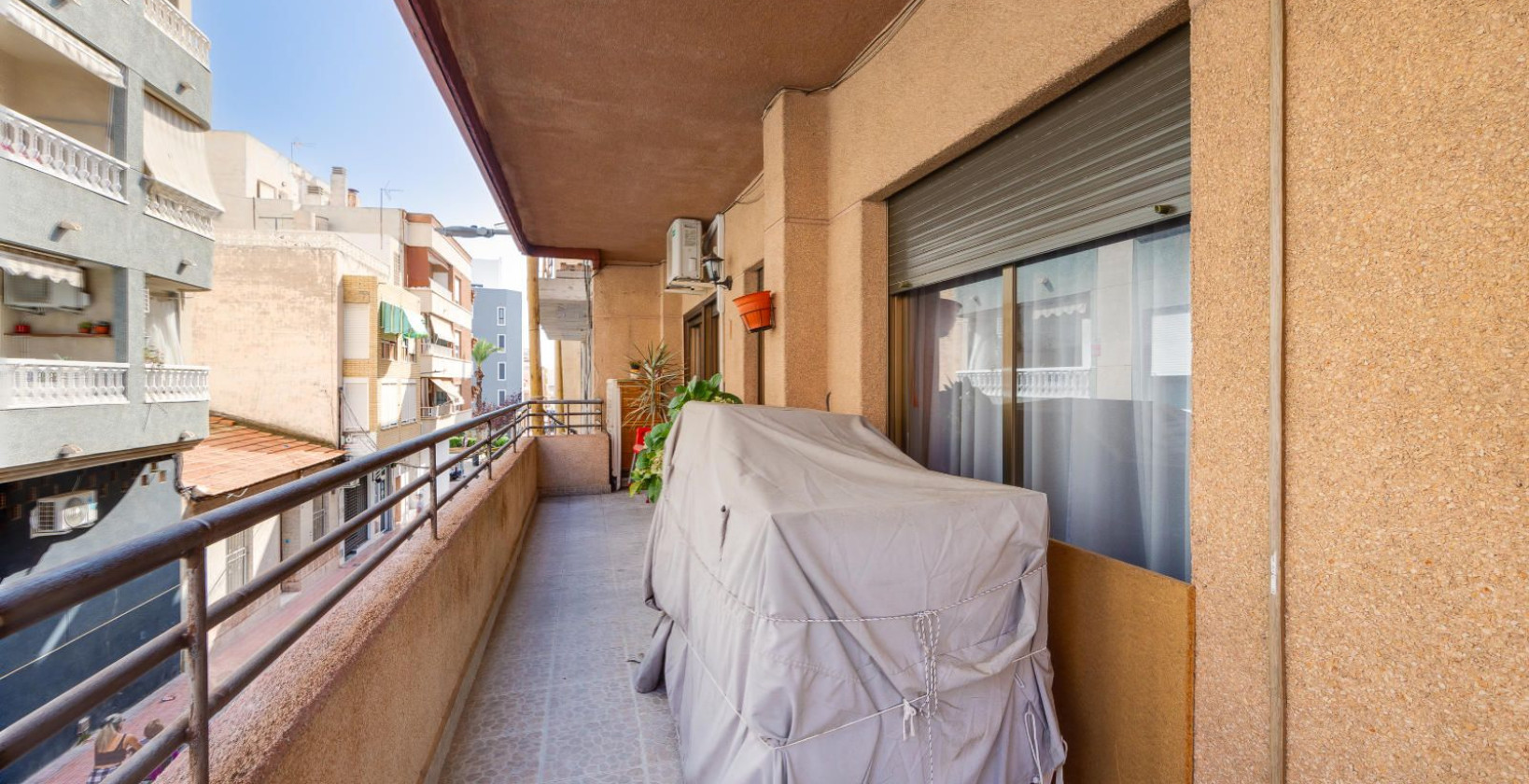 Resale - Apartment / flat - Torrevieja - Centro - Muelle Pesquero