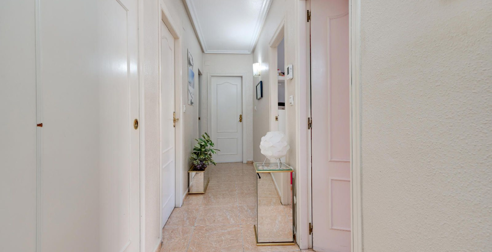 Resale - Apartment / flat - Torrevieja - Centro - Muelle Pesquero