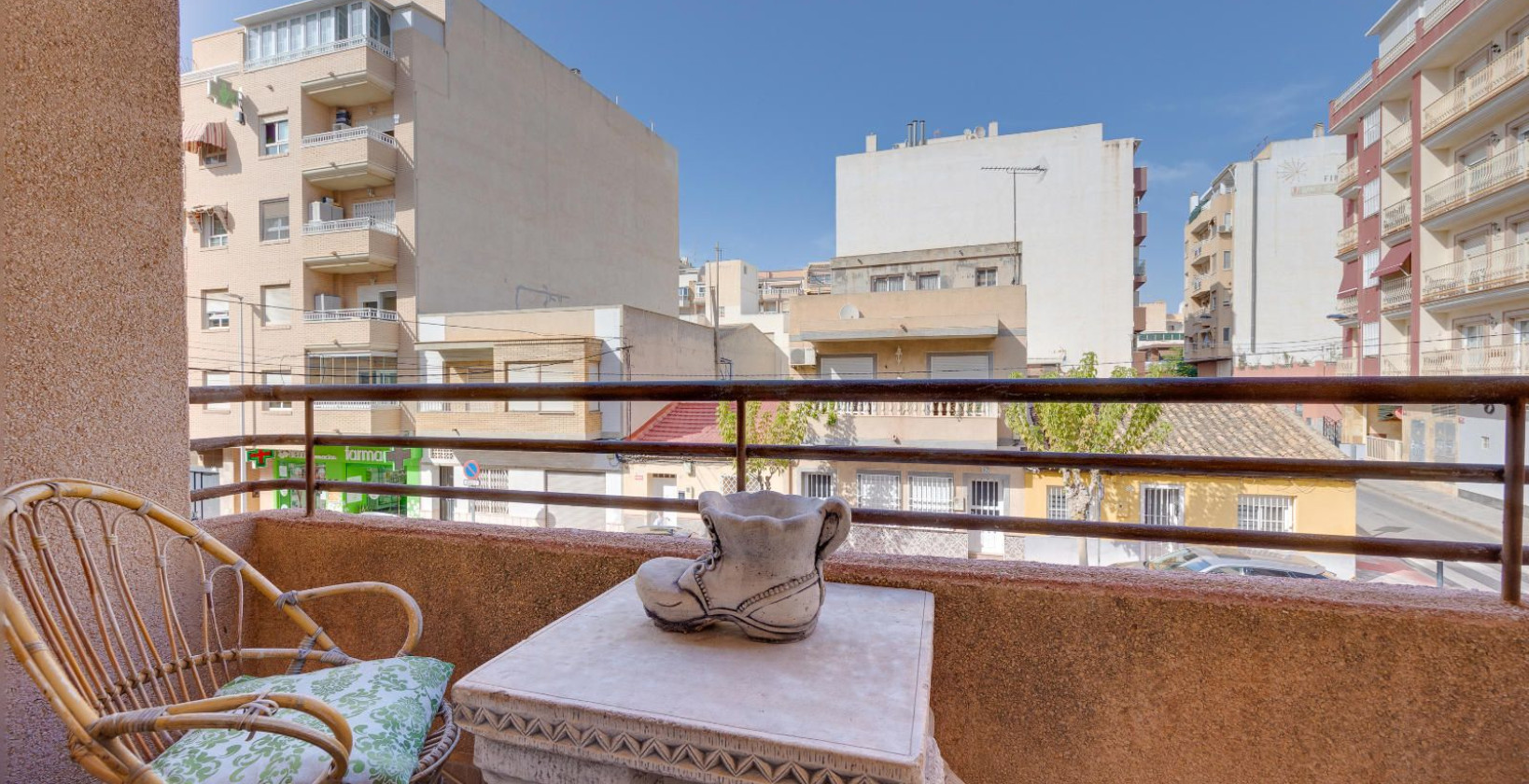 Resale - Apartment / flat - Torrevieja - Centro - Muelle Pesquero
