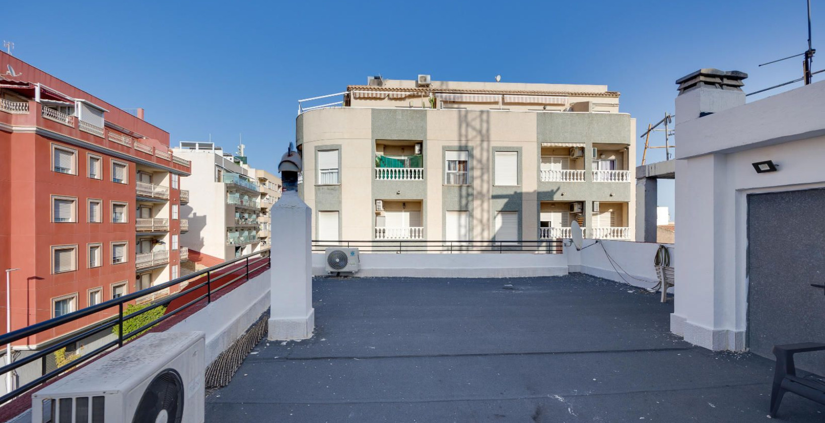 Resale - Apartment / flat - Torrevieja - Centro - Muelle Pesquero