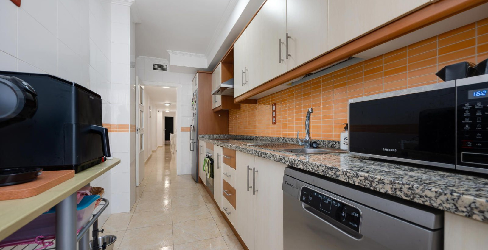 Resale - Apartment / flat - Torrevieja - Centro - Muelle Pesquero