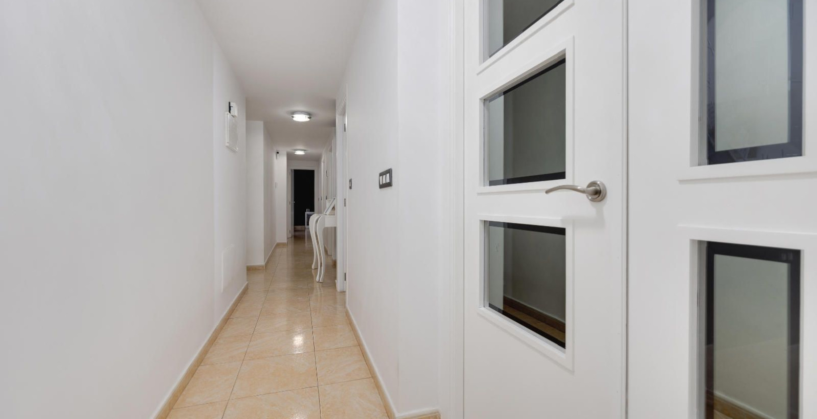Resale - Apartment / flat - Torrevieja - Centro - Muelle Pesquero