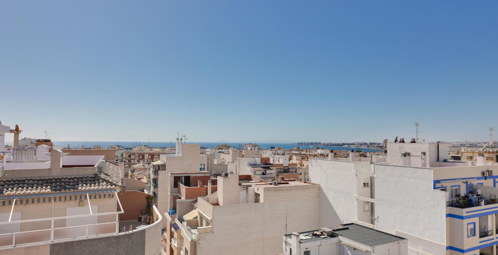 Resale - Apartment / flat - Torrevieja - Centro - Muelle Pesquero