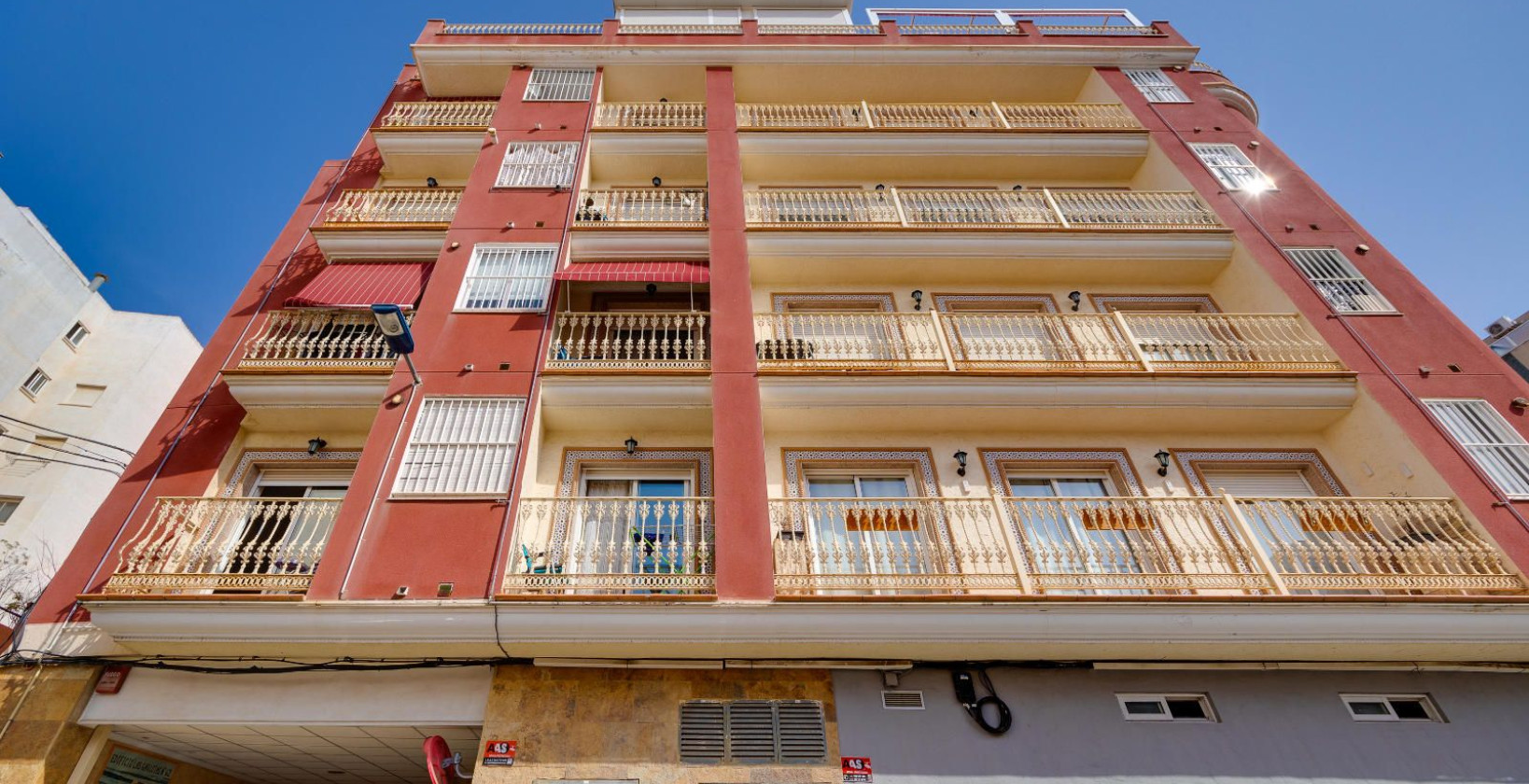 Resale - Apartment / flat - Torrevieja - Centro - Muelle Pesquero
