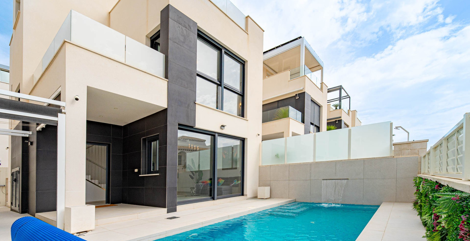 Resale - Villa - Torrevieja - Punta Prima
