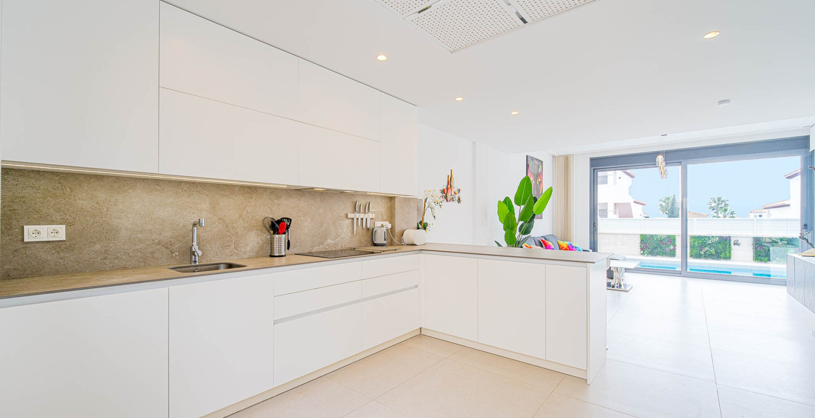 Resale - Villa - Torrevieja - Punta Prima