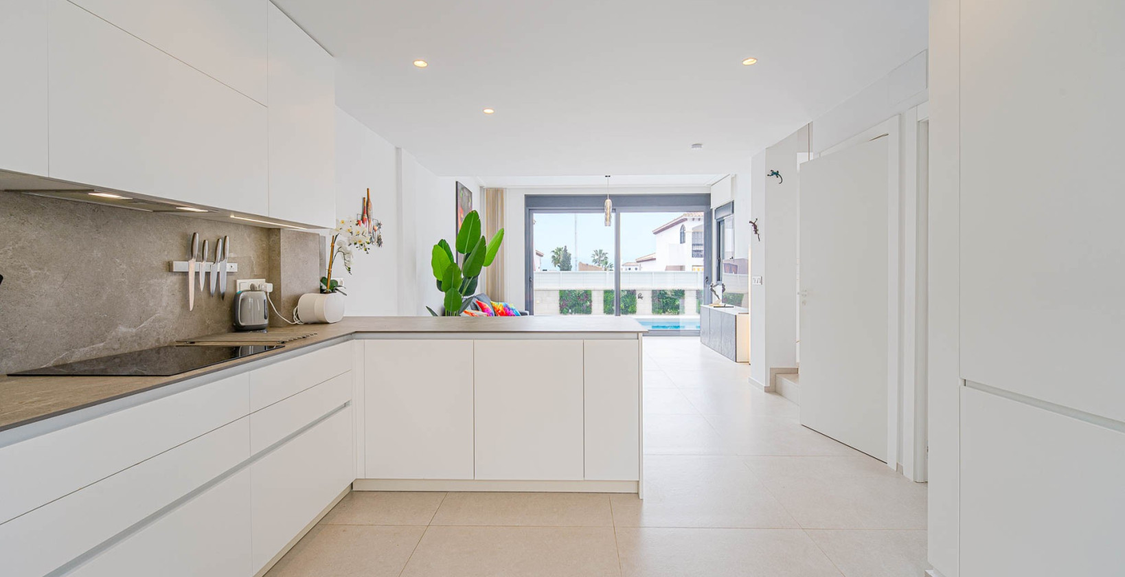 Resale - Villa - Torrevieja - Punta Prima