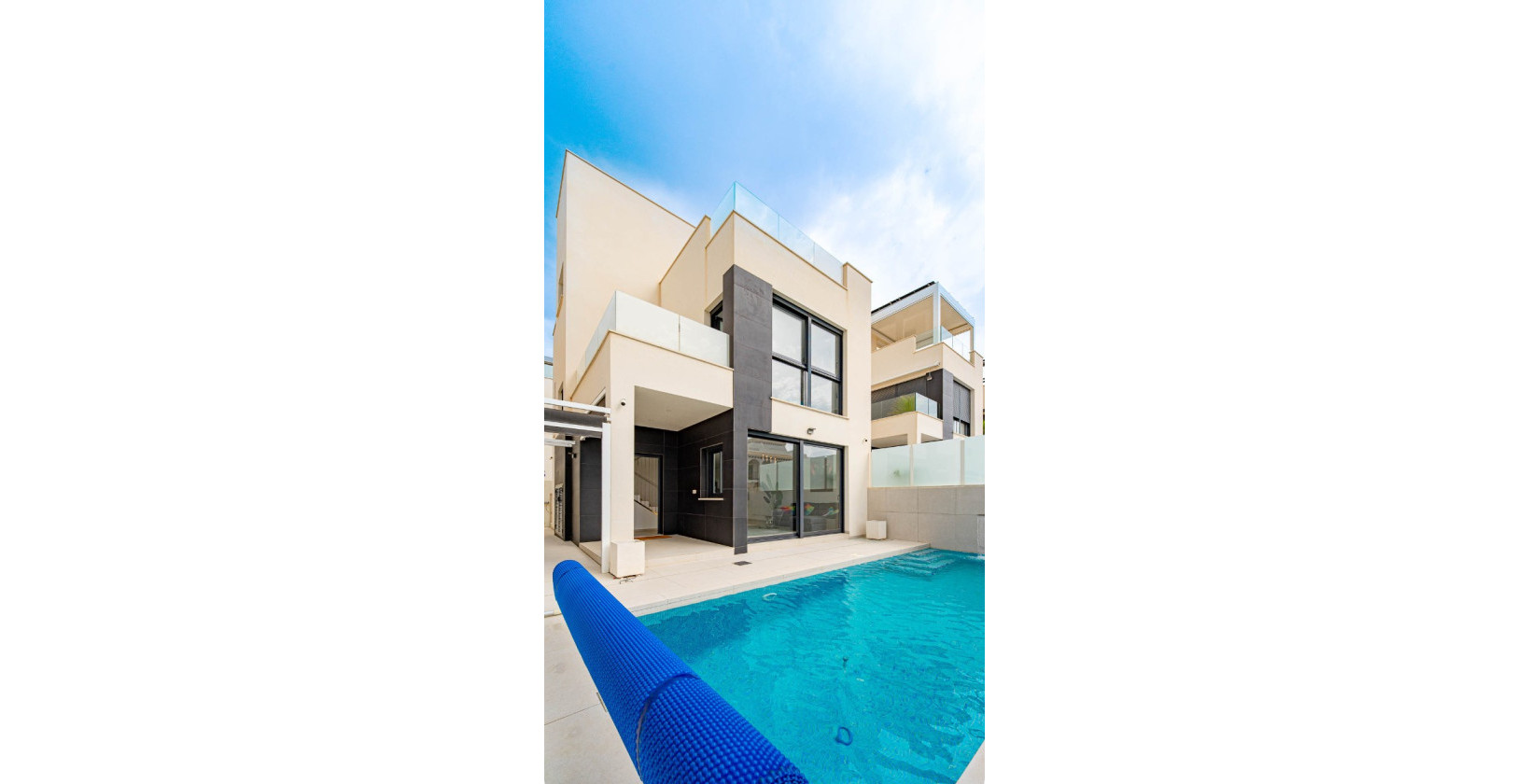 Resale - Villa - Torrevieja - Punta Prima