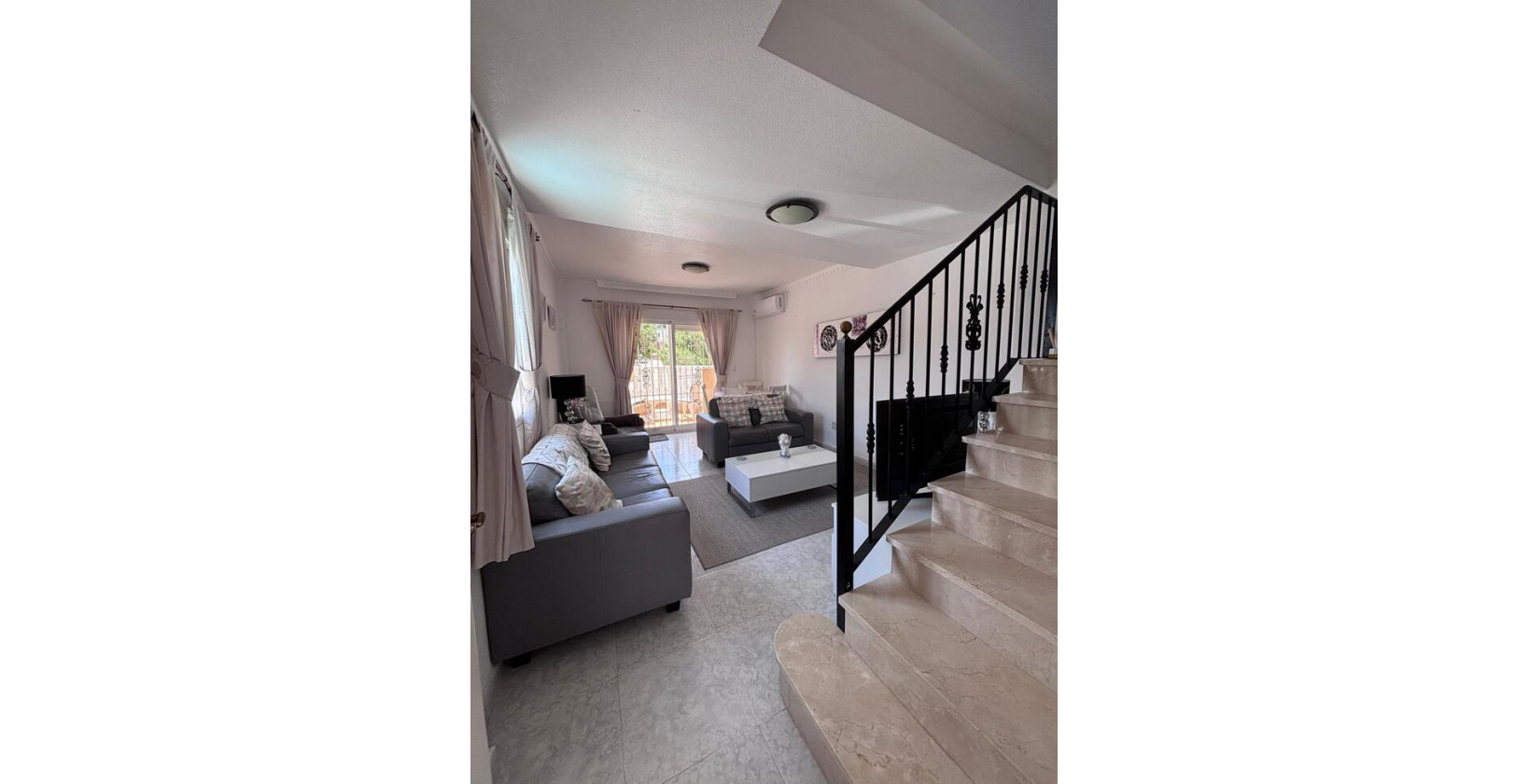 Resale - Townhouse - Villamartín - Costa Blanca