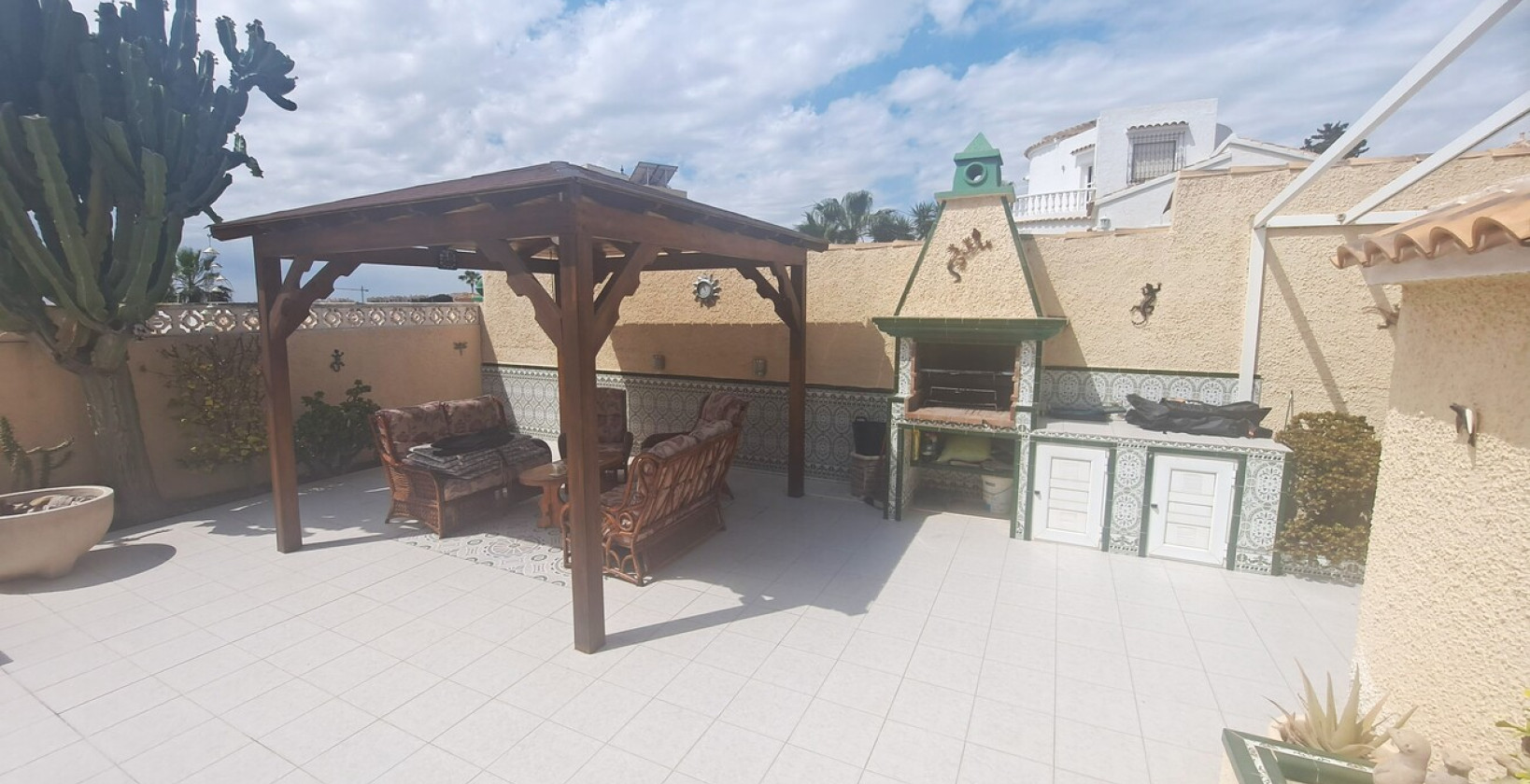 Resale - Villa - Villamartín - El Presidente