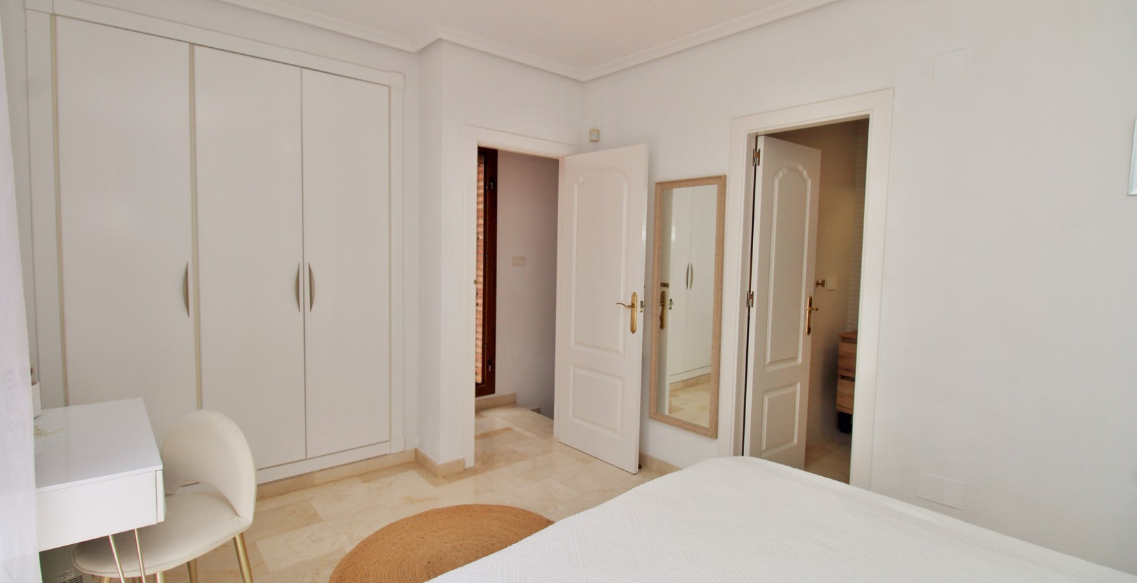 Resale - Townhouse - Villamartín - PAU 8