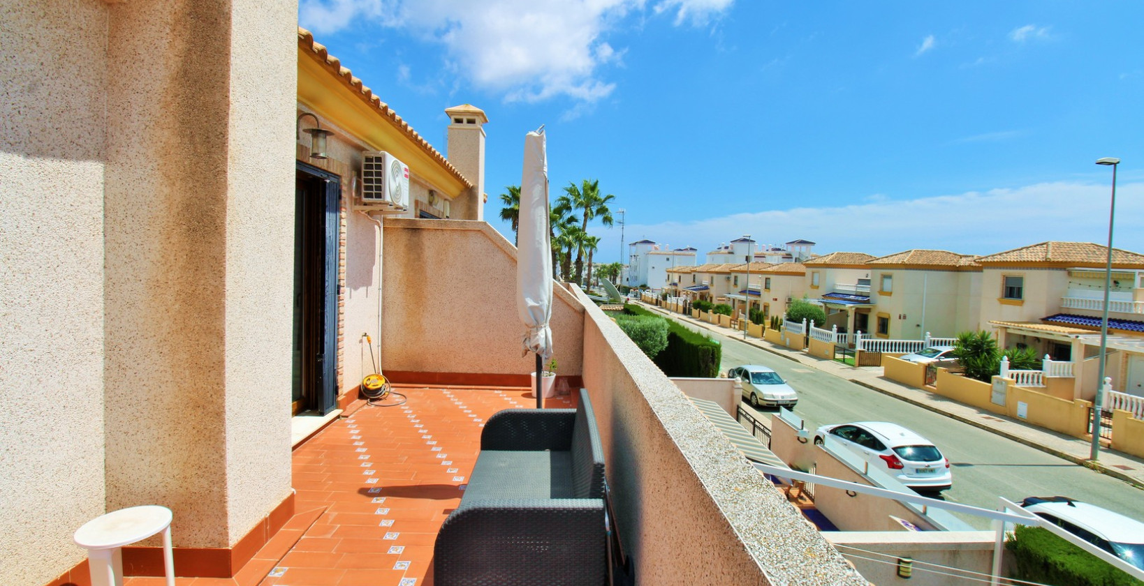 Resale - Townhouse - Villamartín - PAU 8