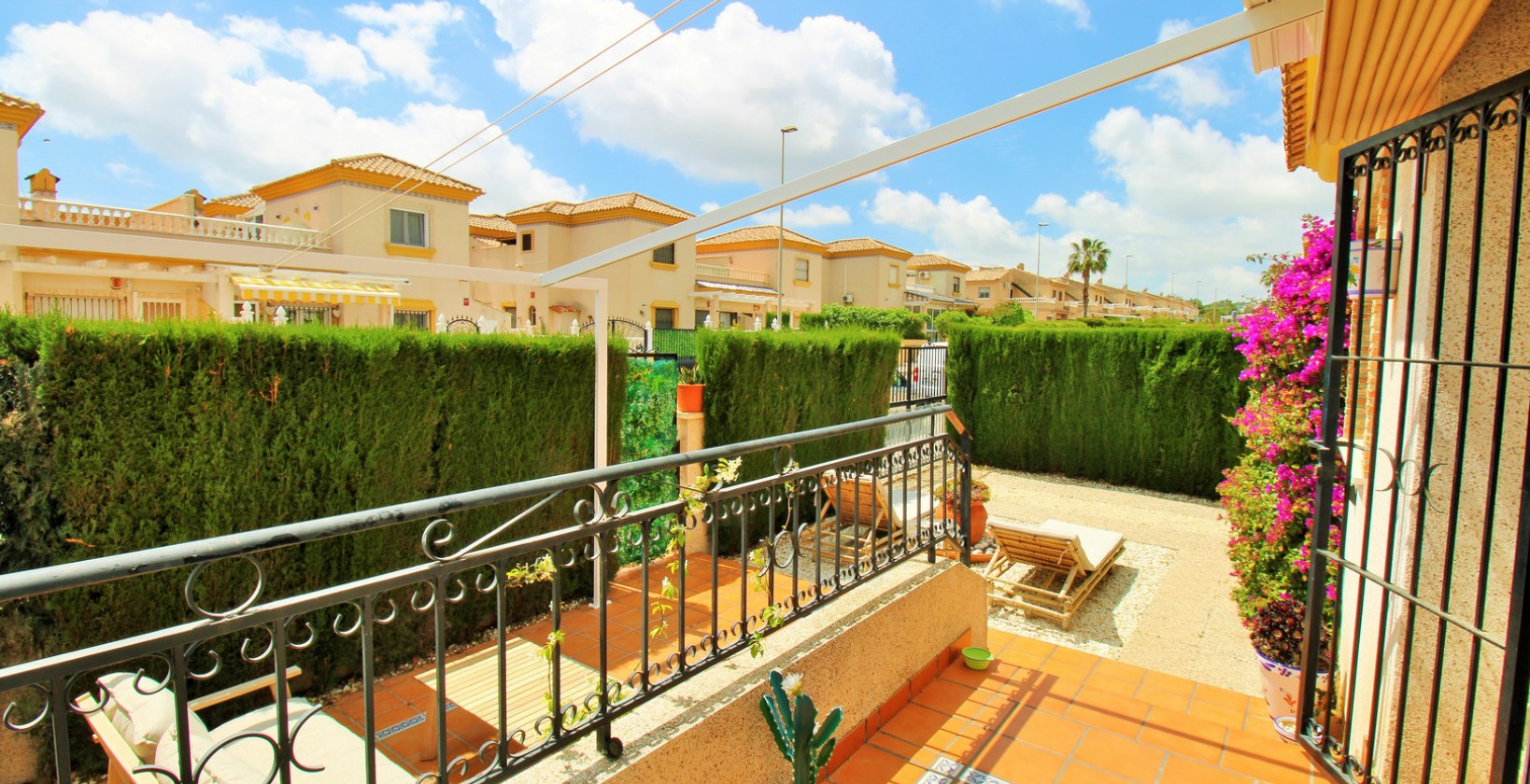 Resale - Townhouse - Villamartín - PAU 8