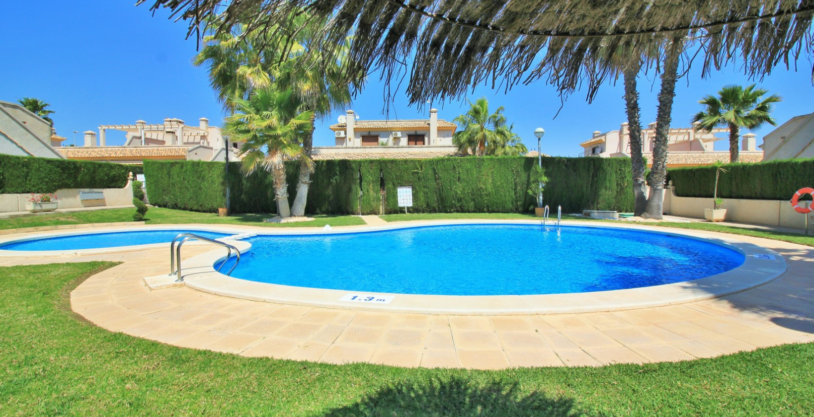 Resale - Townhouse - Villamartín - PAU 8