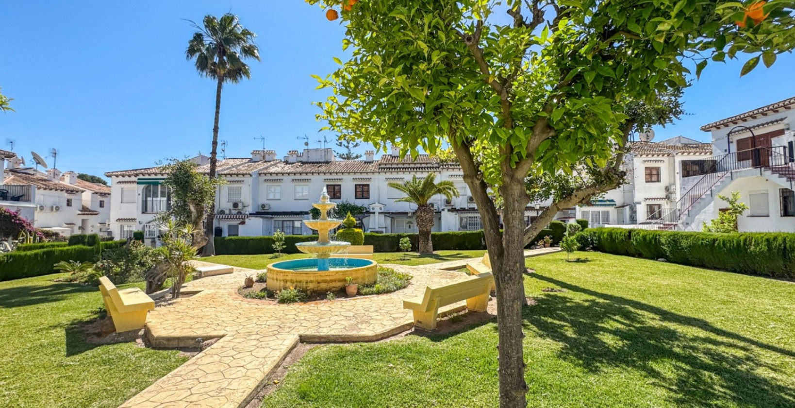 Resale - Apartment / flat - Torrevieja - Los Balcones - Los Altos del Edén