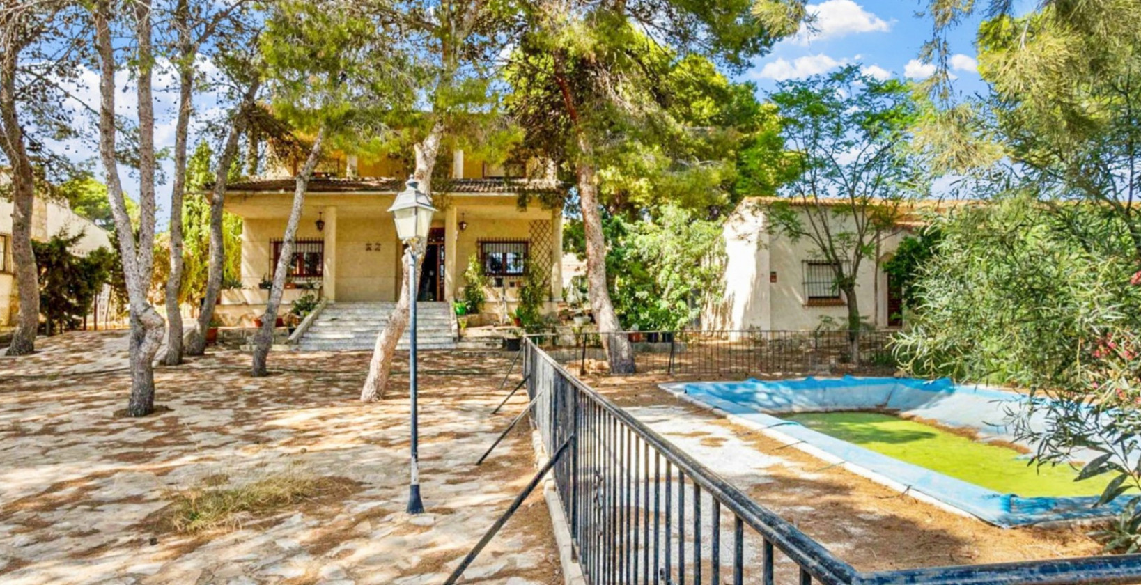 Resale - Villa - Torrevieja - Los Balcones - Los Altos del Edén