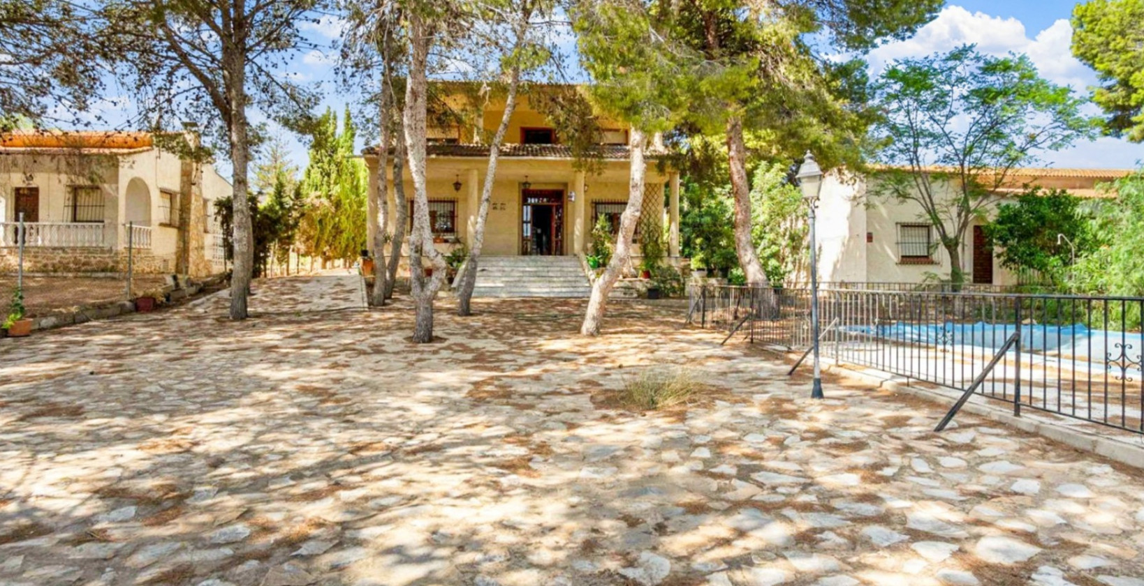 Resale - Villa - Torrevieja - Los Balcones - Los Altos del Edén