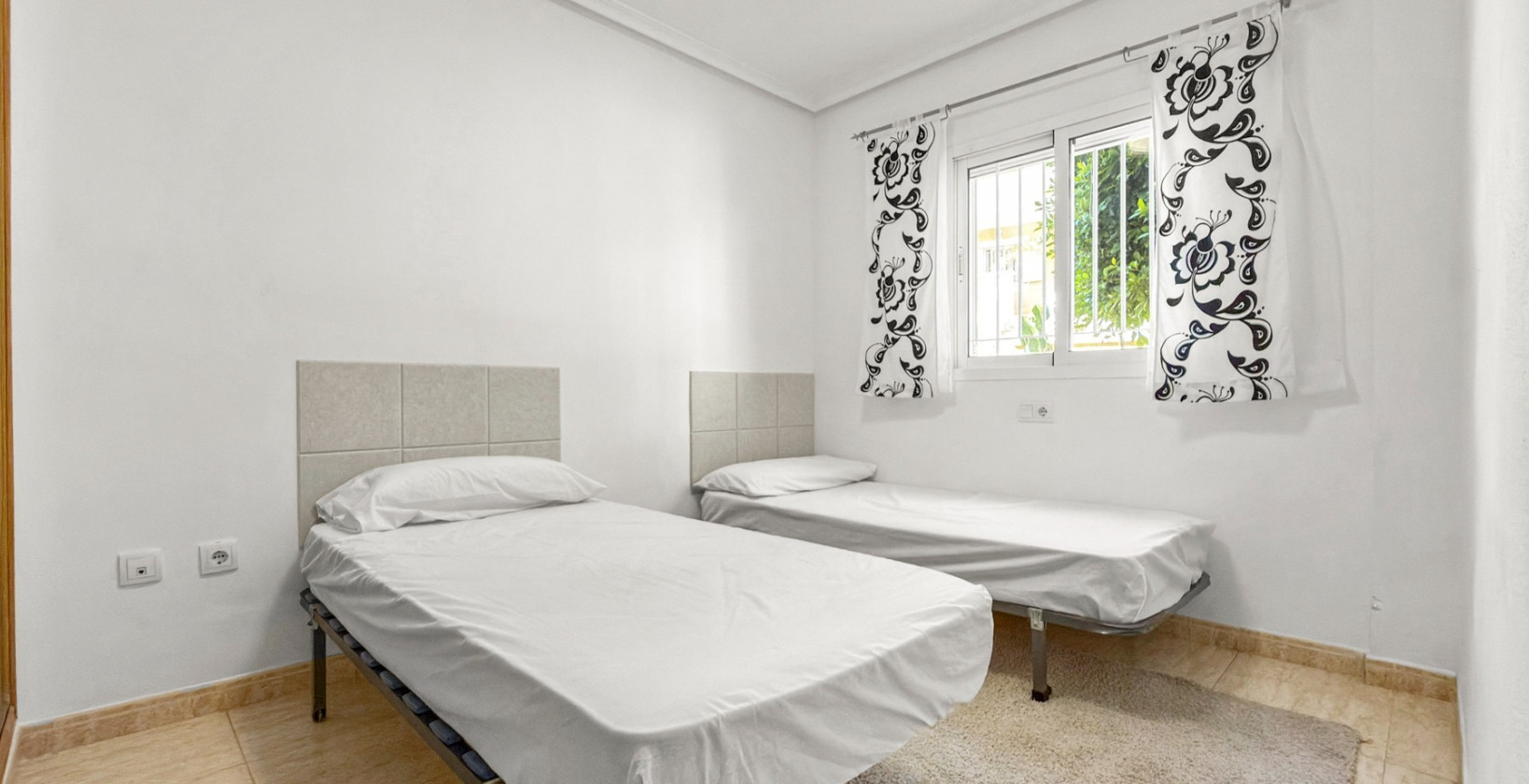 Resale - Apartment / flat - Orihuela Costa - Playa Flamenca