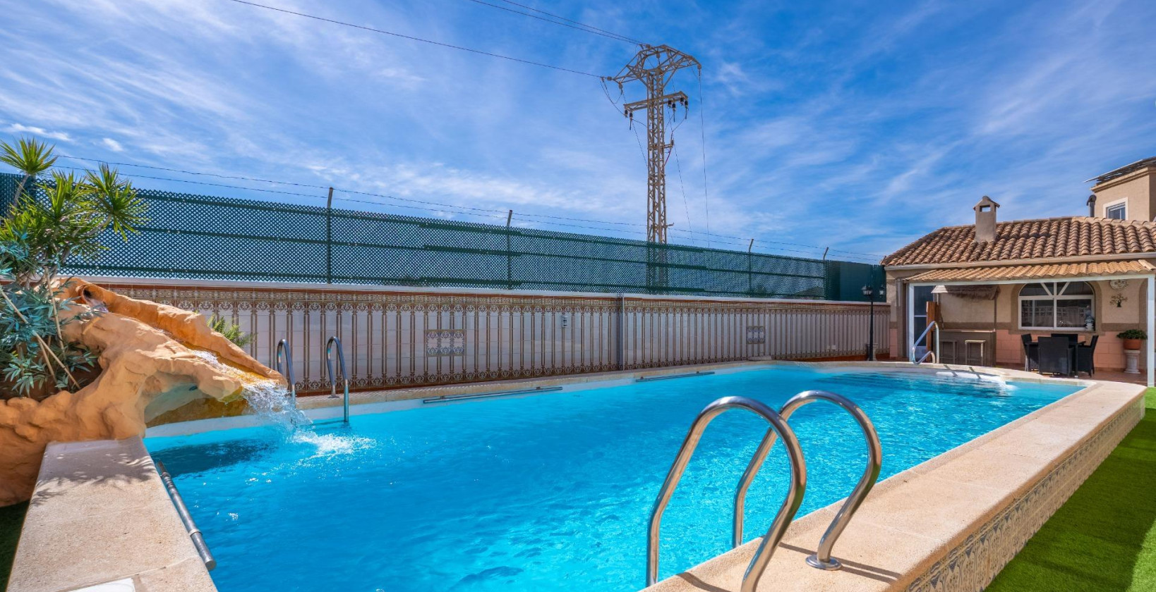 Resale - Villa - Torrevieja - El chaparral