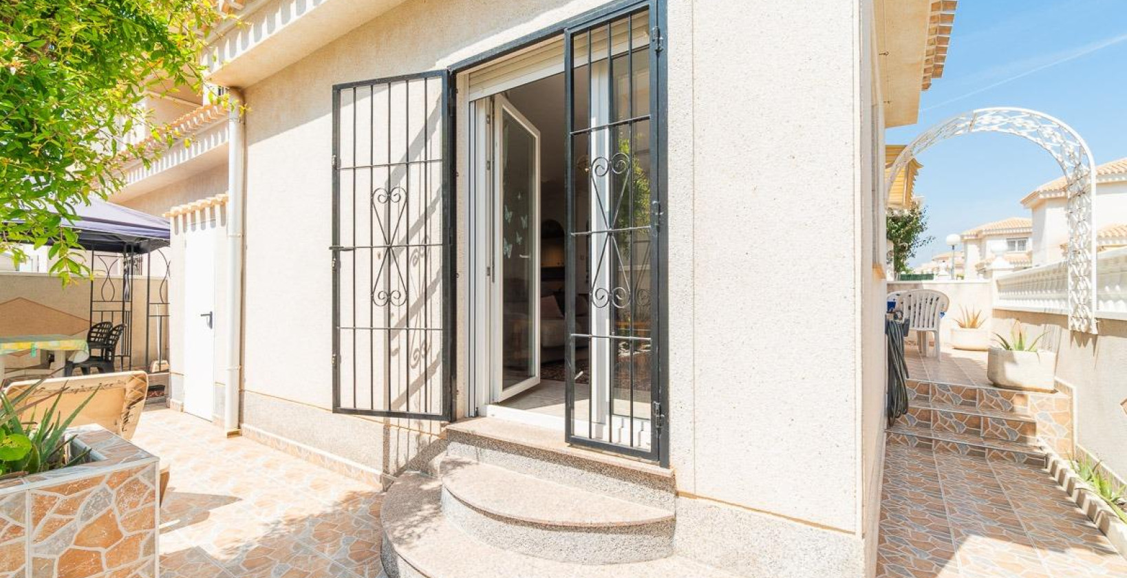 Resale - Villa - Orihuela Costa - Playa Flamenca
