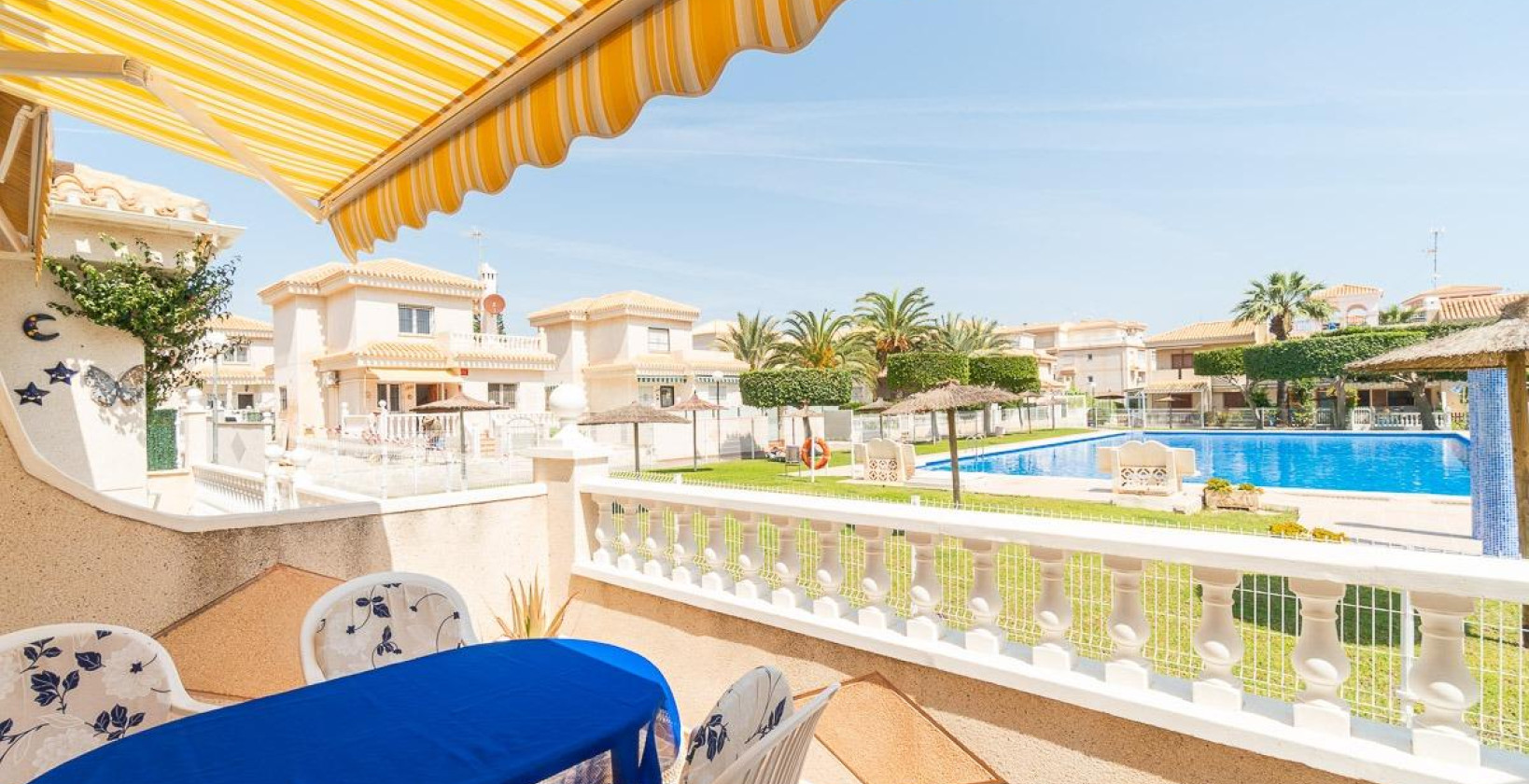 Resale - Villa - Orihuela Costa - Playa Flamenca