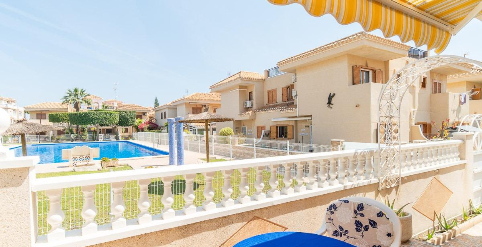 Resale - Villa - Orihuela Costa - Playa Flamenca