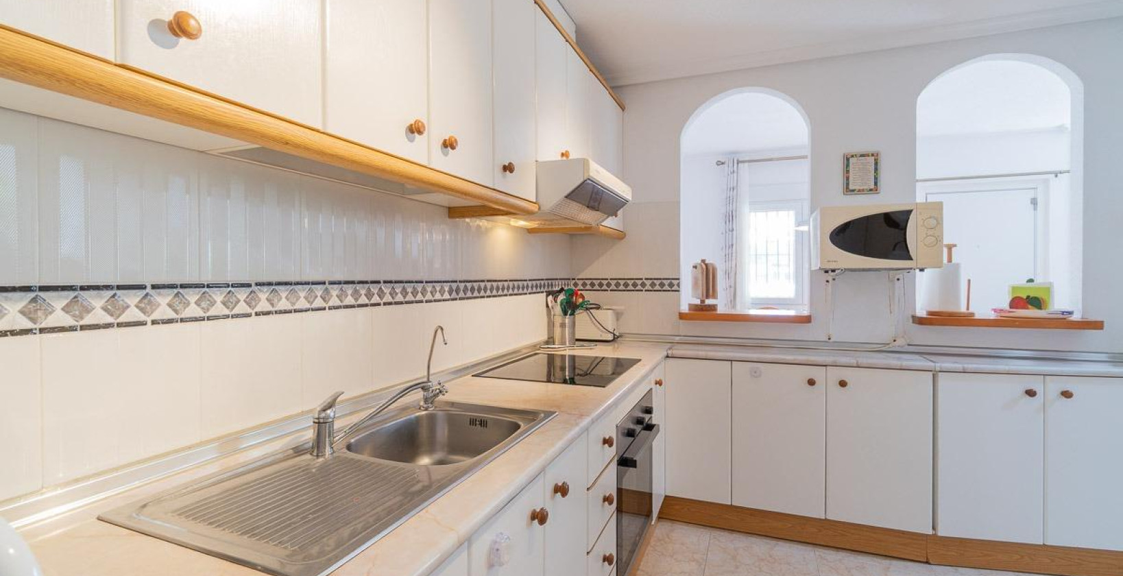 Resale - Villa - Orihuela Costa - Playa Flamenca