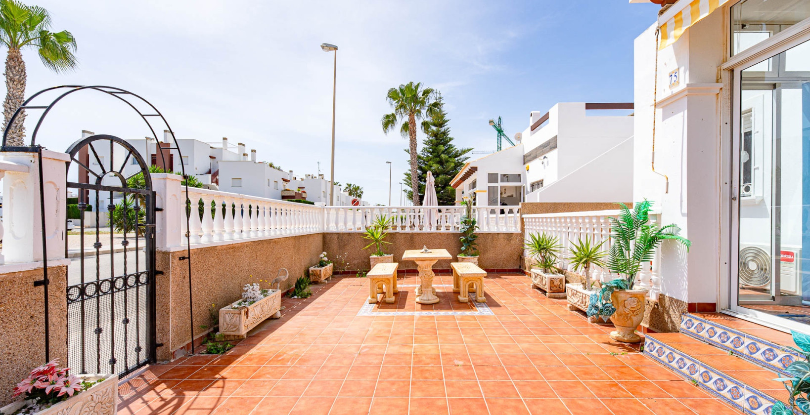 Resale - Townhouse - Torrevieja - Punta Prima