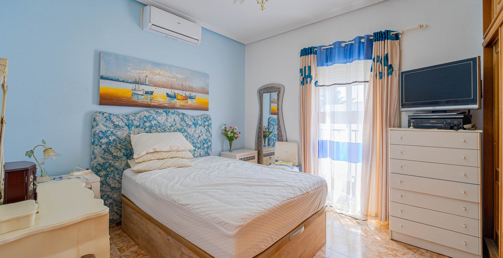 Resale - Townhouse - Torrevieja - Punta Prima
