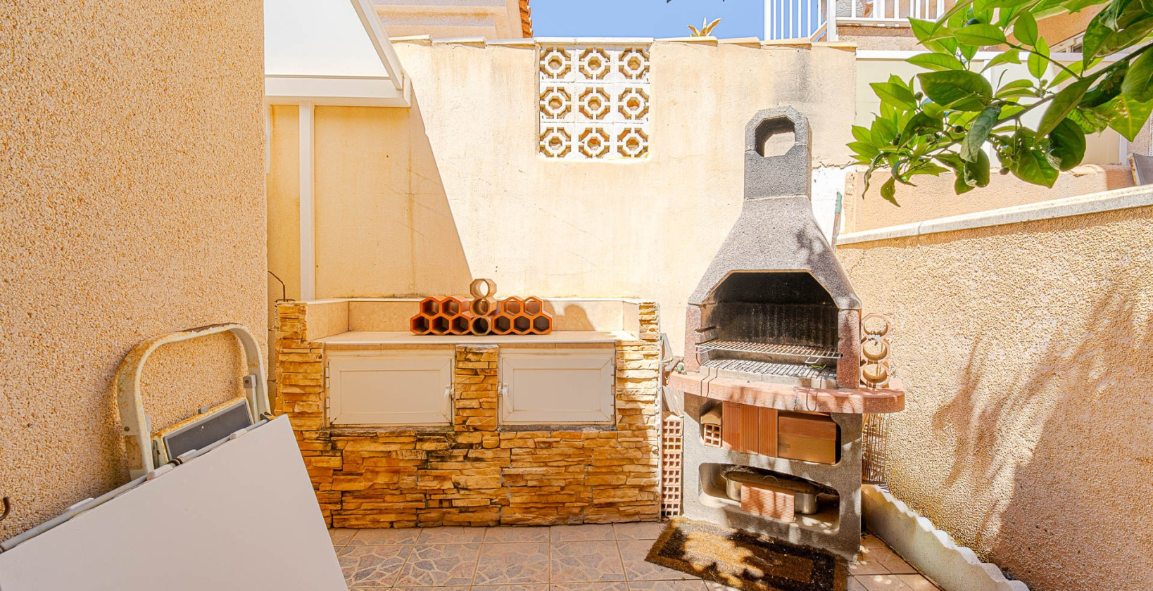 Resale - Villa - Torrevieja - Punta Prima